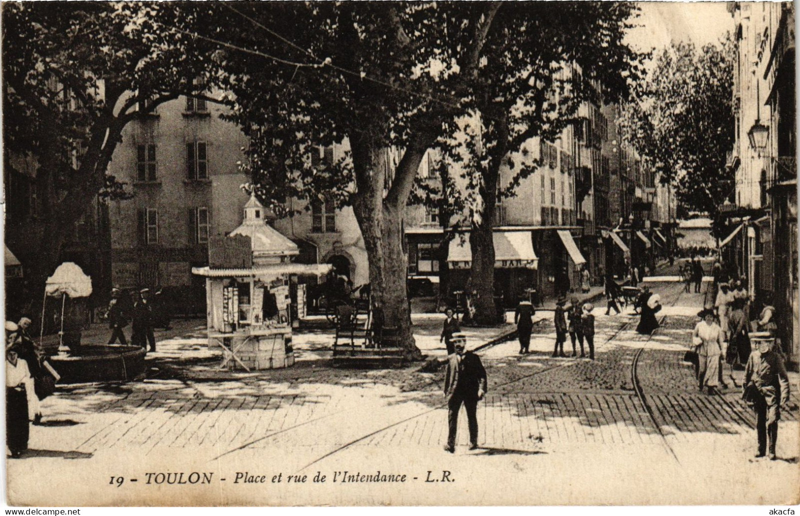 CPA Toulon Place Et Rue De L'intendanxe (1391023) - Toulon