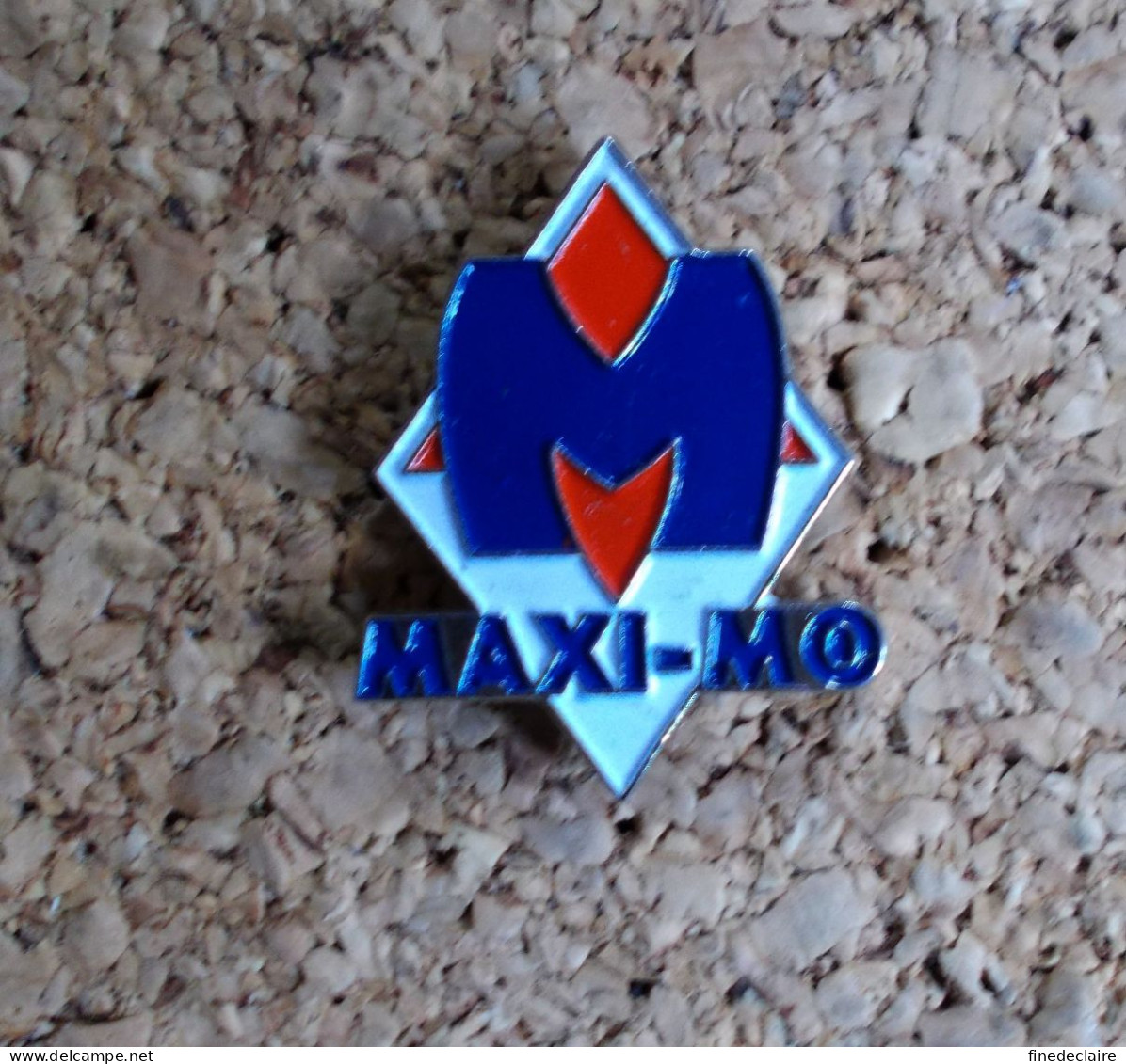 Pin's - Maximo - MAXI-MO - Marcas Registradas