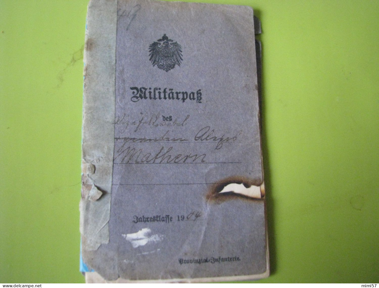 2 Militârpass Allemand  De 1914/18 - Documents