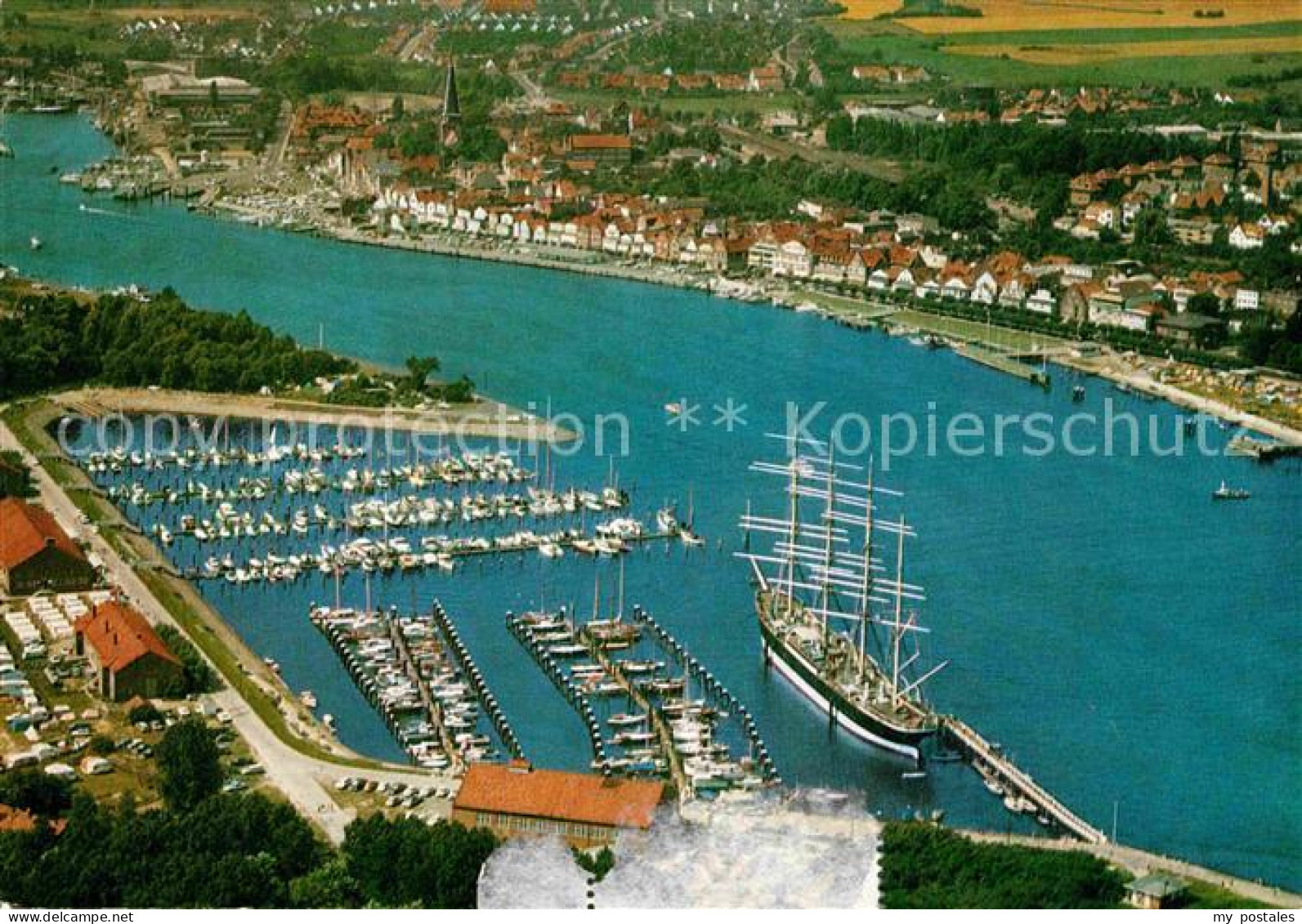 72720710 Travemuende Ostseebad Fliegeraufnahme Hafen Travemuende Ostseebad - Luebeck