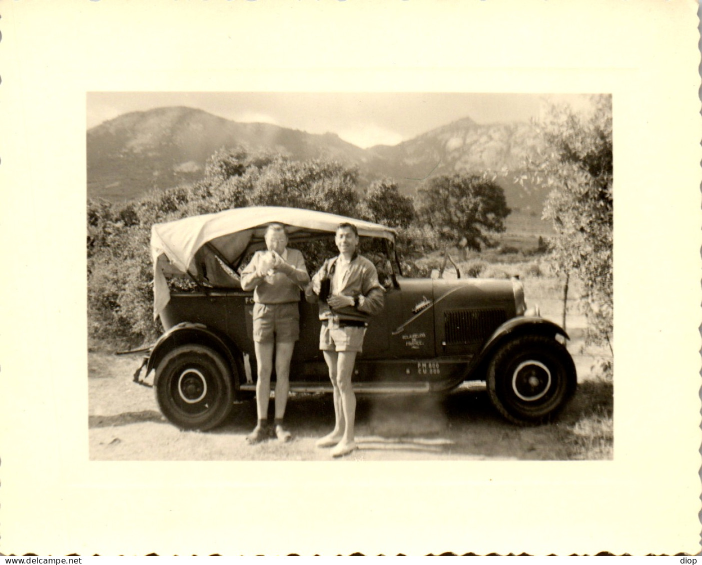 Photographie Photo Vintage Snapshot Amateur Automobile Voiture Auto  - Auto's