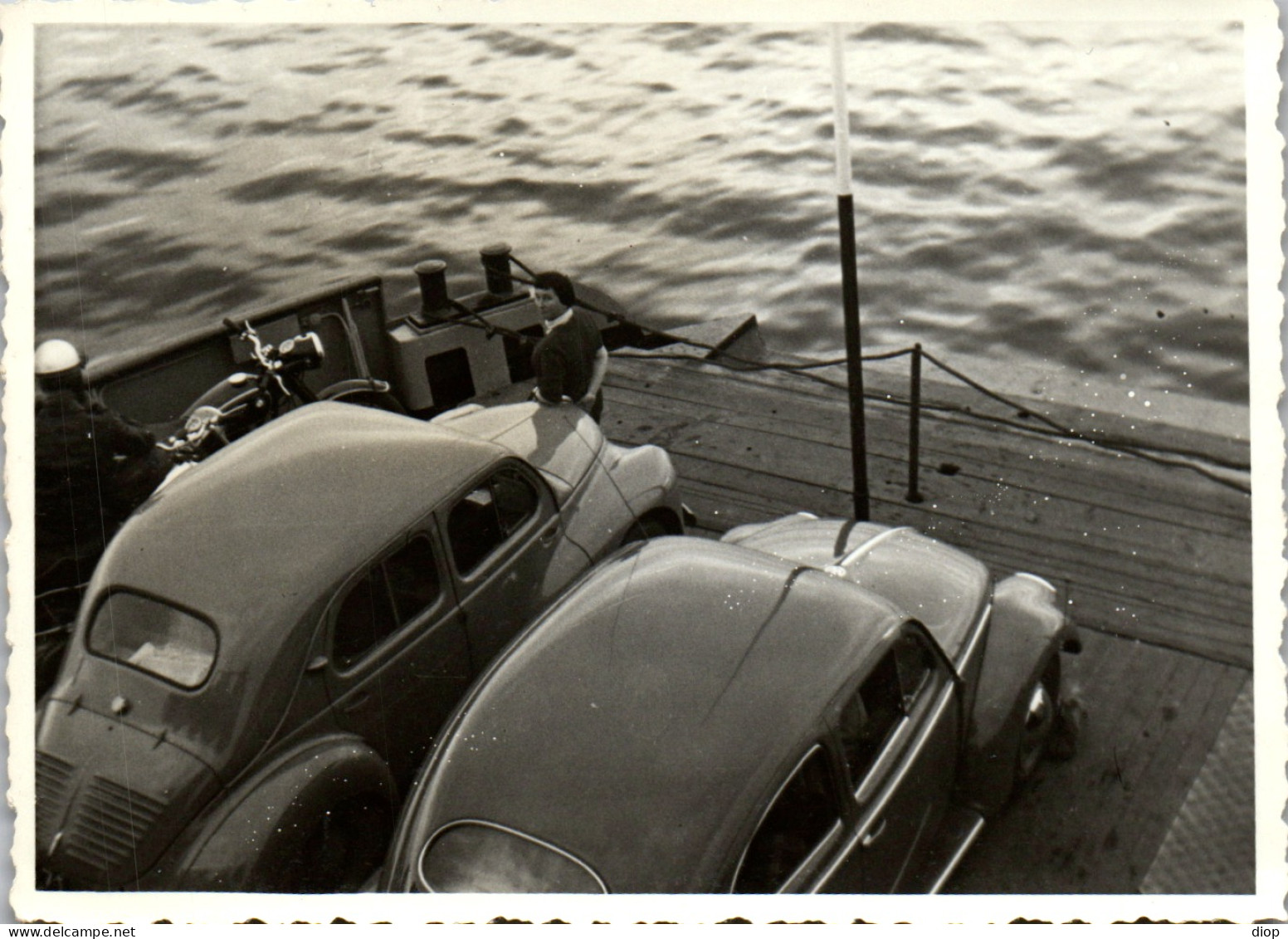 Photographie Photo Vintage Snapshot Amateur Automobile Voiture Ferry Constance - Automobili