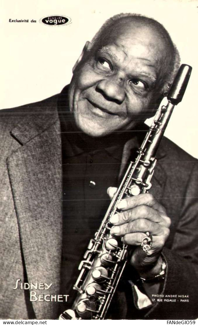 Célébrités > Chanteurs & Musiciens   SIDNEY BECHET  TROU DE PUNAISE  // 113 - Sänger Und Musikanten