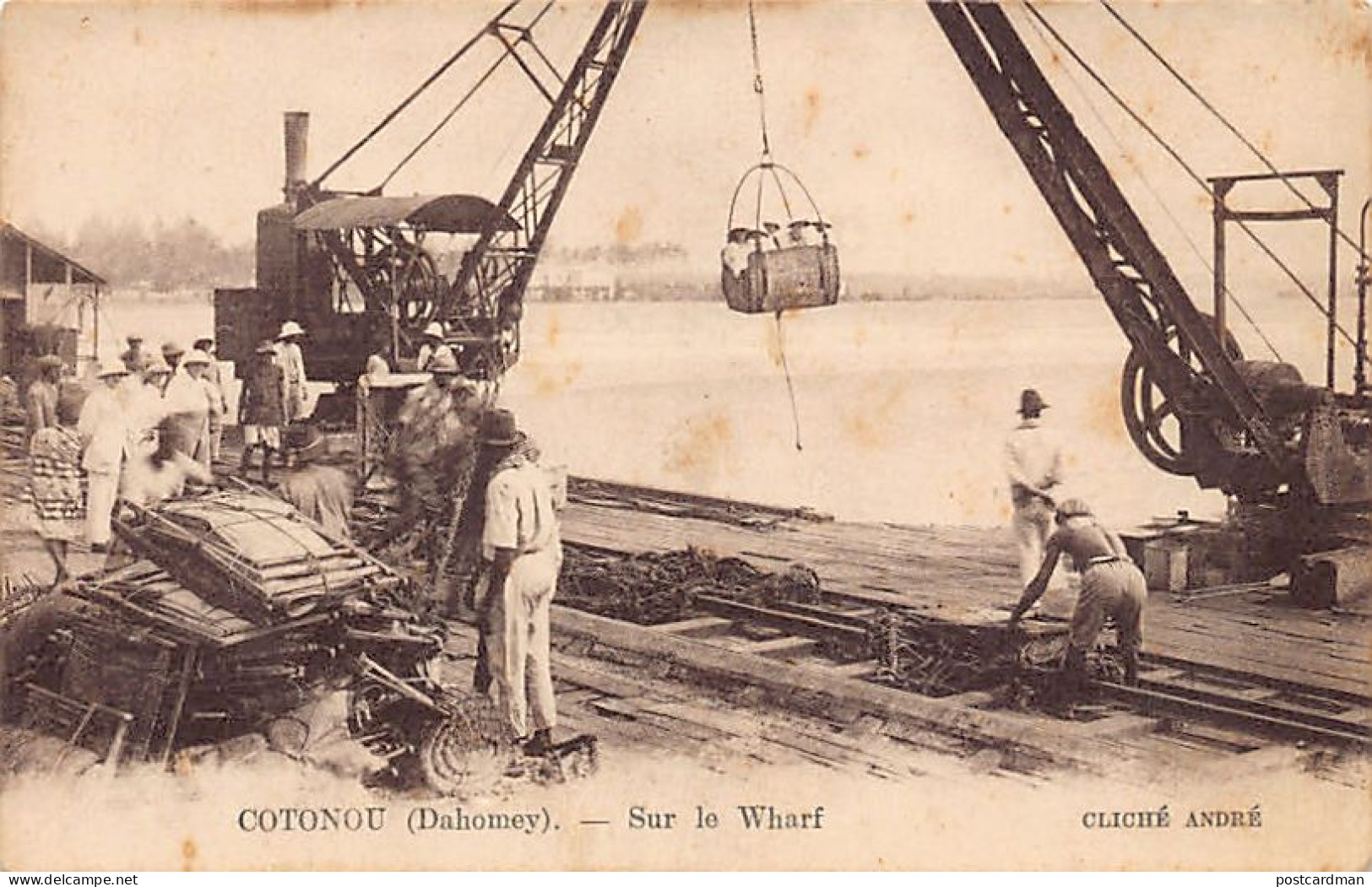 Bénin - COTONOU - Sur Le Wharf - Ed. André  - Benin