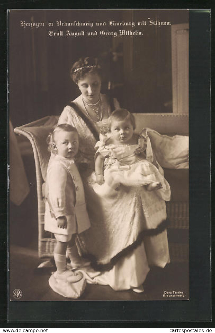 AK Victoria Louise Herzogin Von Braunschweig Mit Söhnen  - Familles Royales