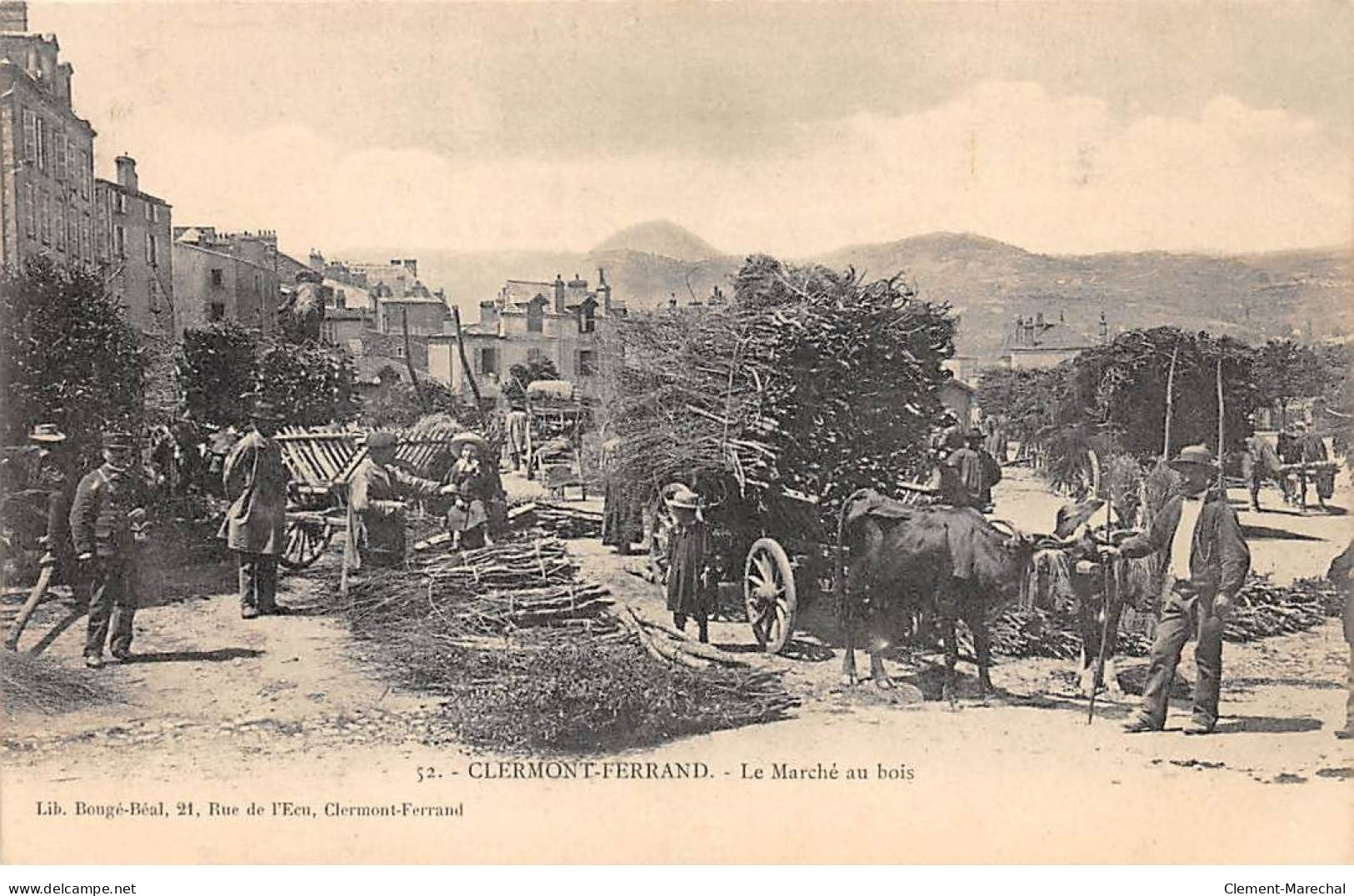 CLERMONT FERRAND - Le Marché Au Bois - Très Bon état - Clermont Ferrand