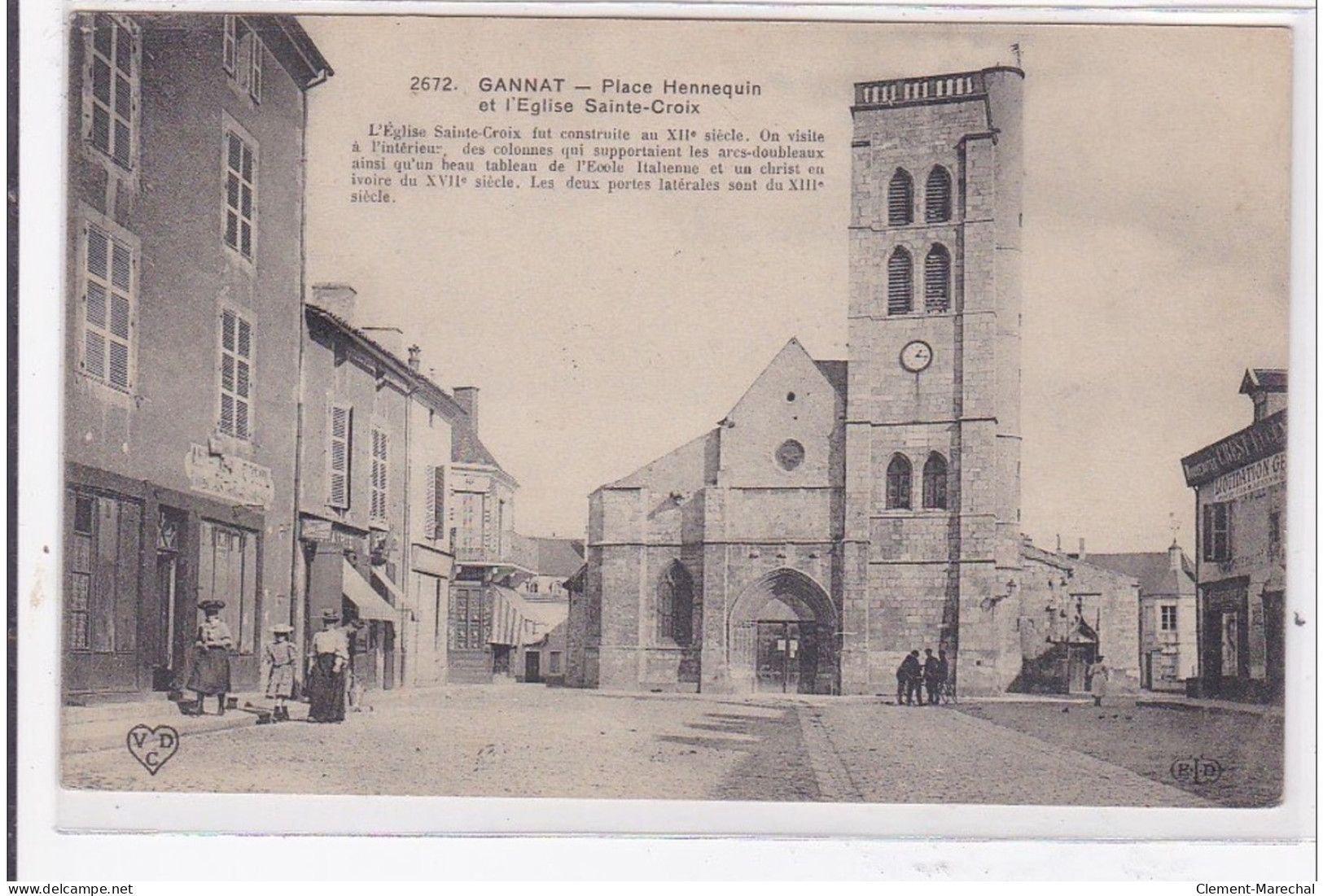 GANNAT : Place Hennequin Et L'eglise Ste-croix - Tres Bon Etat - Sonstige & Ohne Zuordnung