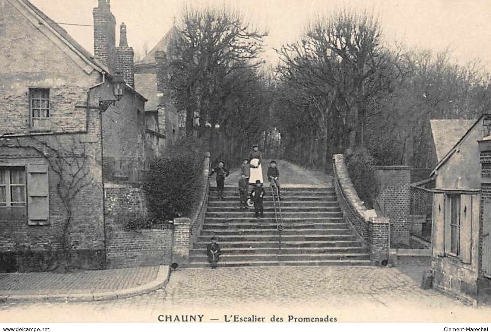 CHAUNY : L'escalier Des Promenades - Tres Bon Etat - Chauny