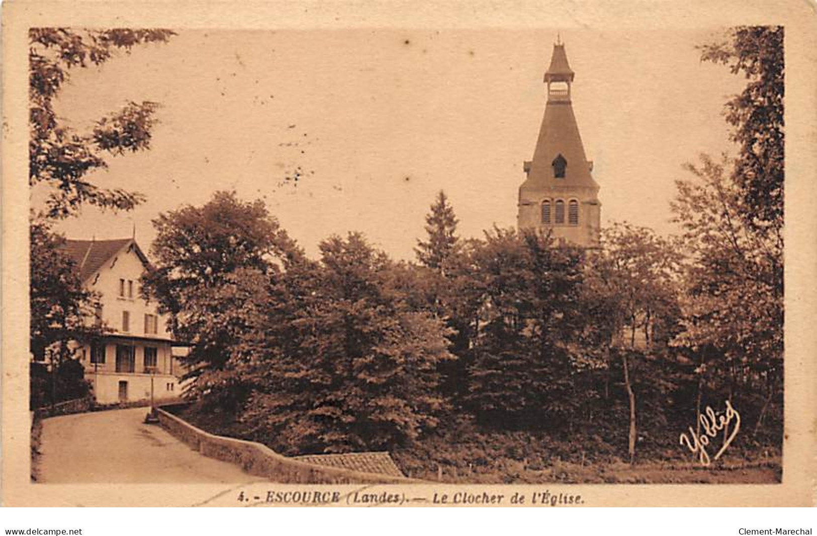 ESCOURSE - Le Clocher De L'Eglise - Très Bon état - Other & Unclassified