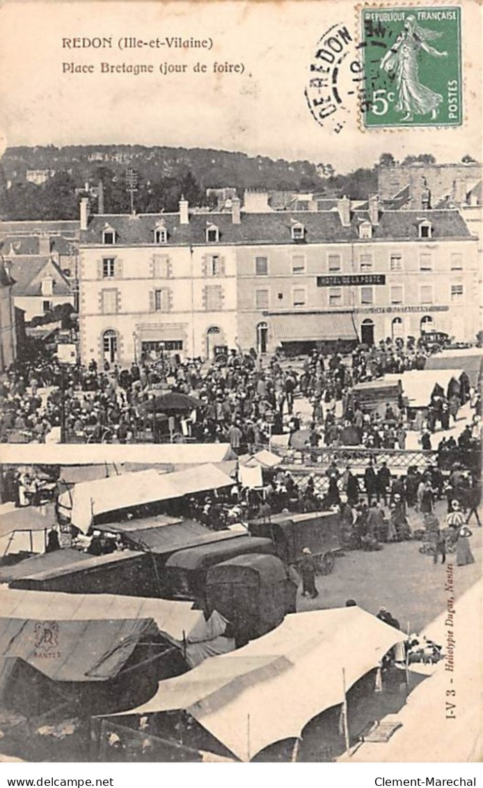 REDON - Place Bretagne (jour De Foire) - Très Bon état - Redon