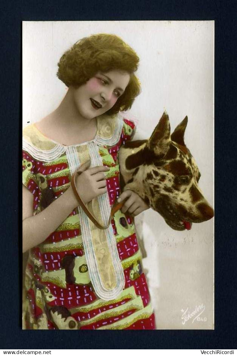 Girl W/ Dog 1910c Photo Postcard - Frauen