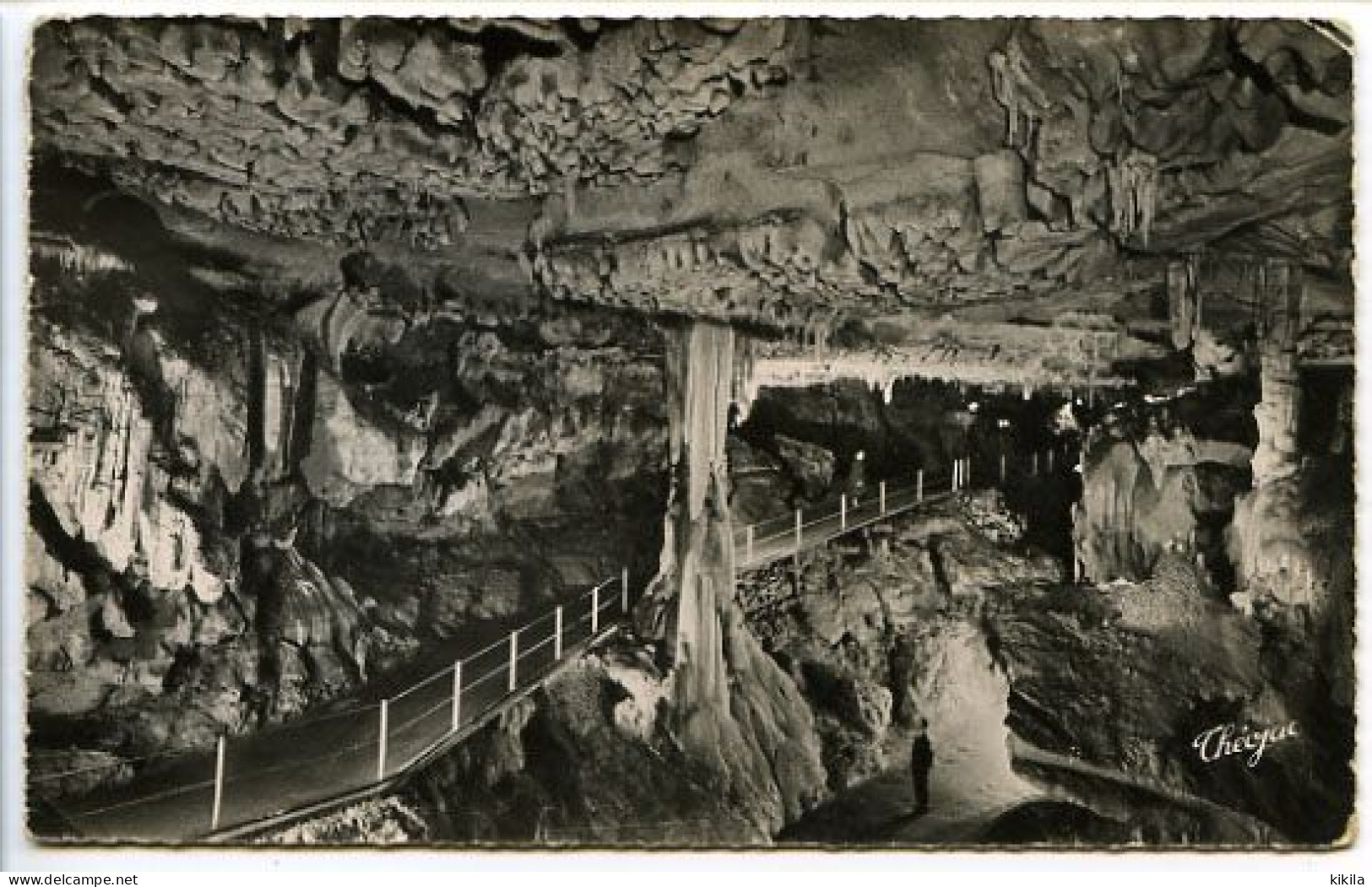 CPSM 9 X 14 Hautes Pyrénées  GROTTES DE BETHARRAM  Le Passage Entre La Grande Salle Et La Salle Des Lustres - Autres & Non Classés