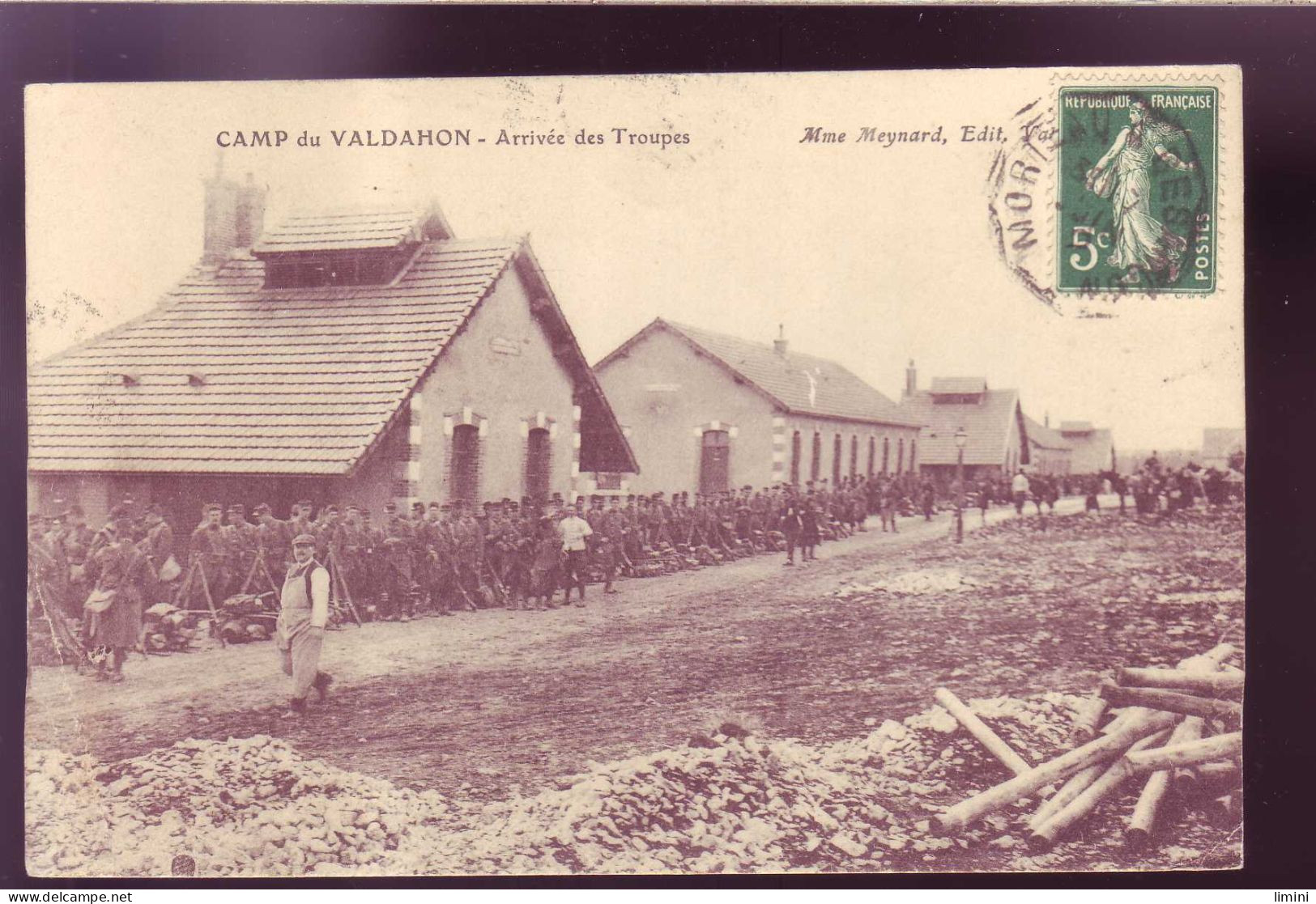 25 - VALDAHON - CAMP MILITAIRE - ARRIVEE DES TROUPES - ANIMEE -  - Autres & Non Classés