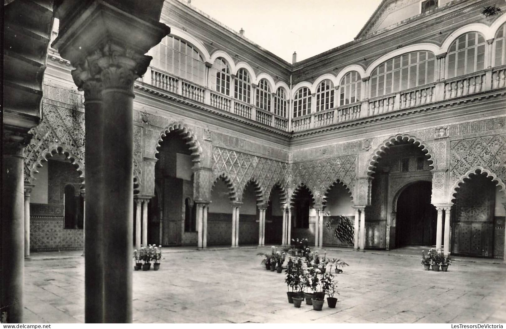 ESPAGNE - Sevilla - Alcazar Royal - Cour Des Jeunes Femmes - Carte Postale - Sevilla