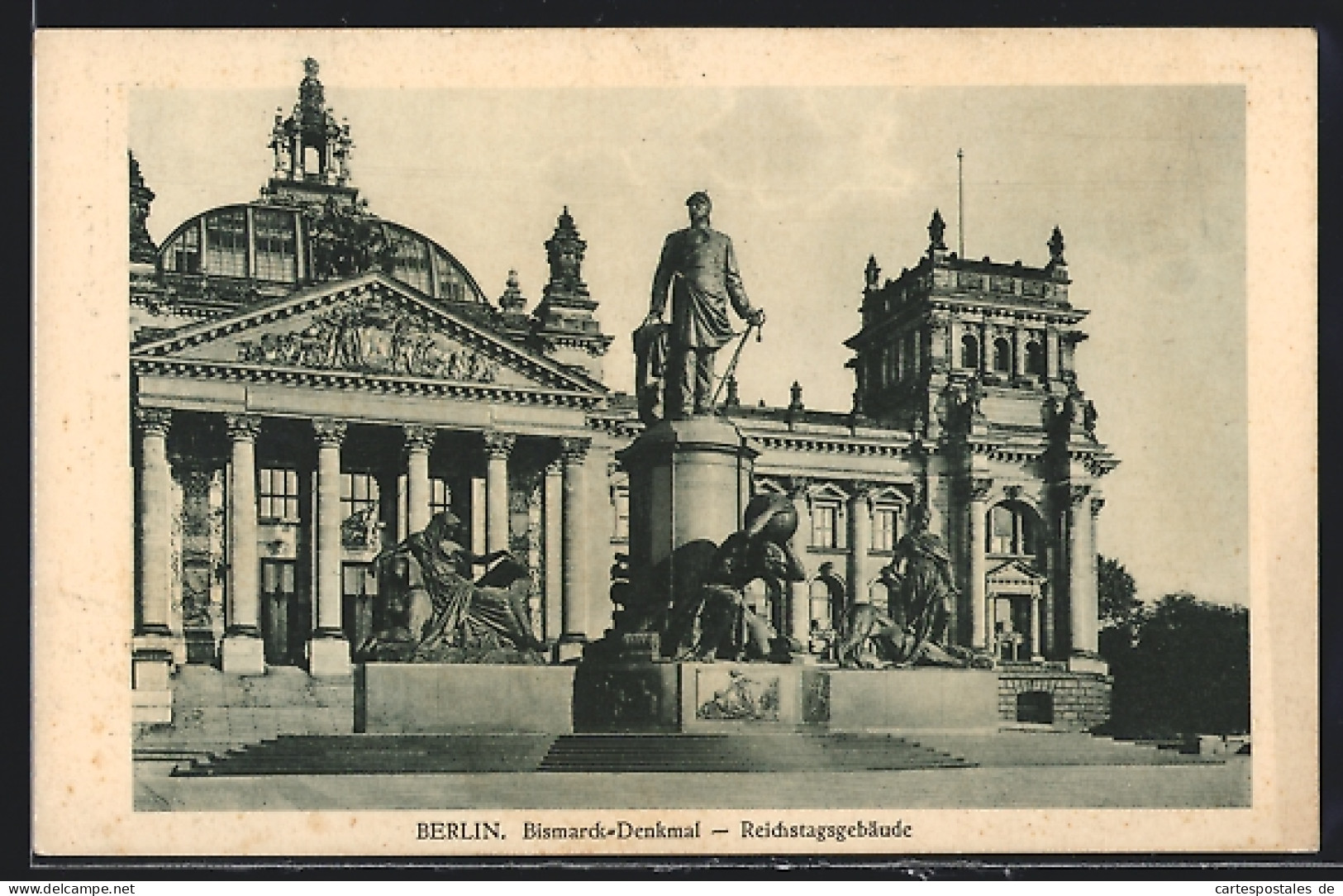 AK Berlin, Reichstagsgebäude Mit Bismarck-Denkmal  - Dierentuin