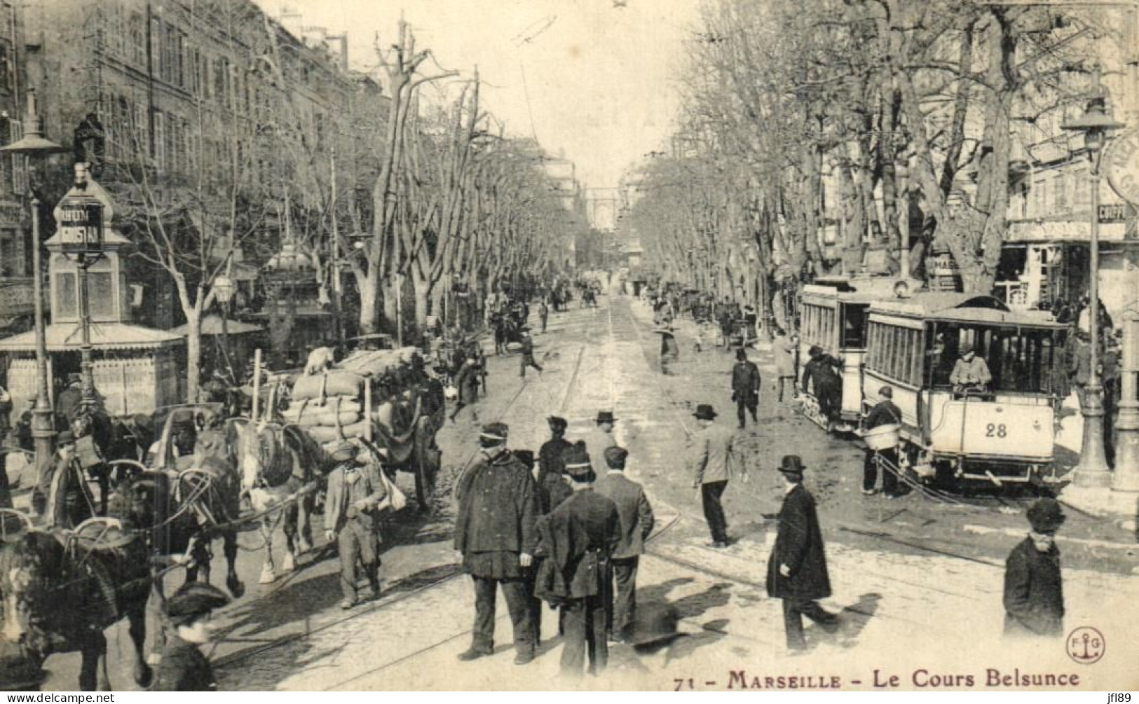 France > [13] Bouches-du-Rhône > Marseille > Centre Ville - Le Cours Belsunce - 15139 - The Canebière, City Centre