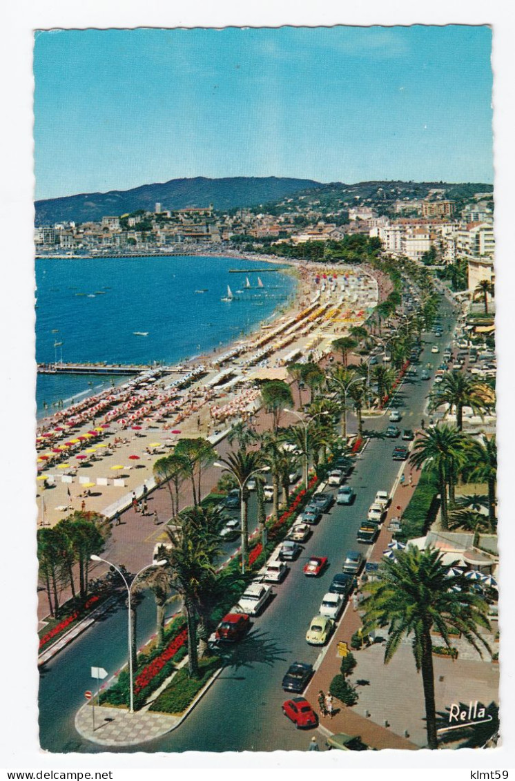 Cannes - Vue Panoramique Sur La Promenade De La Croisette Et Le Suquet - Cannes