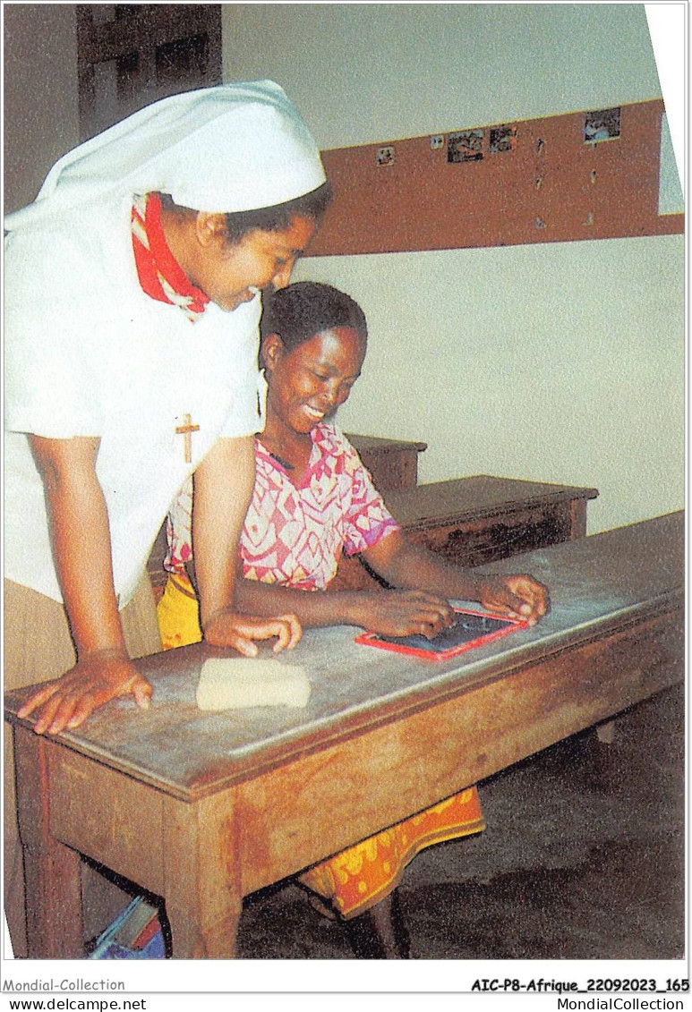AICP8-AFRIQUE-0937 - Là-bas - La Promotion Féminine Commence Par L'alphabétisation - Non Classés