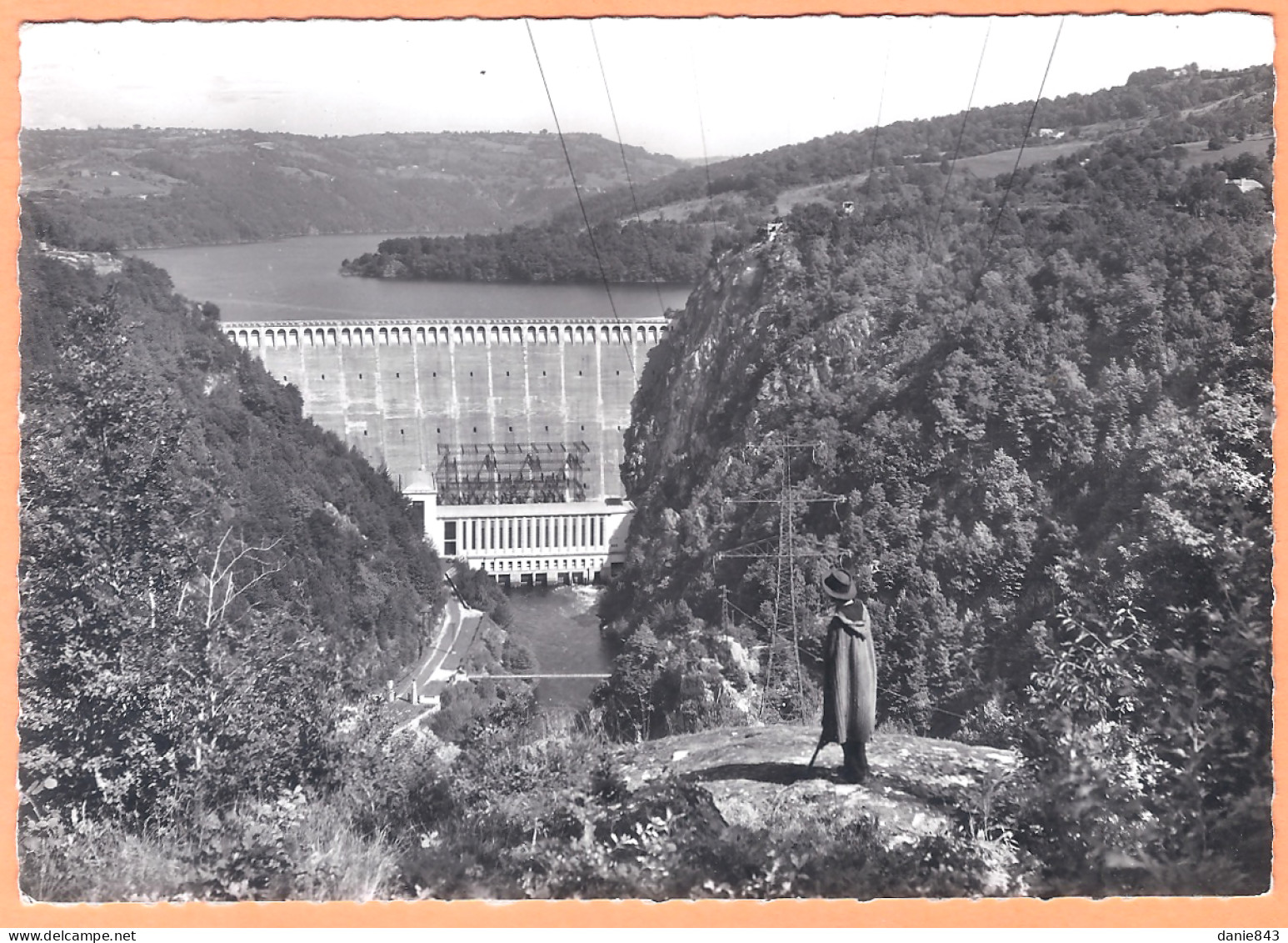 Ppgf/ CPSM Grand Format - AVEYRON - GRAND BARRAGE DE SARRANS - Petite Animation - Autres & Non Classés