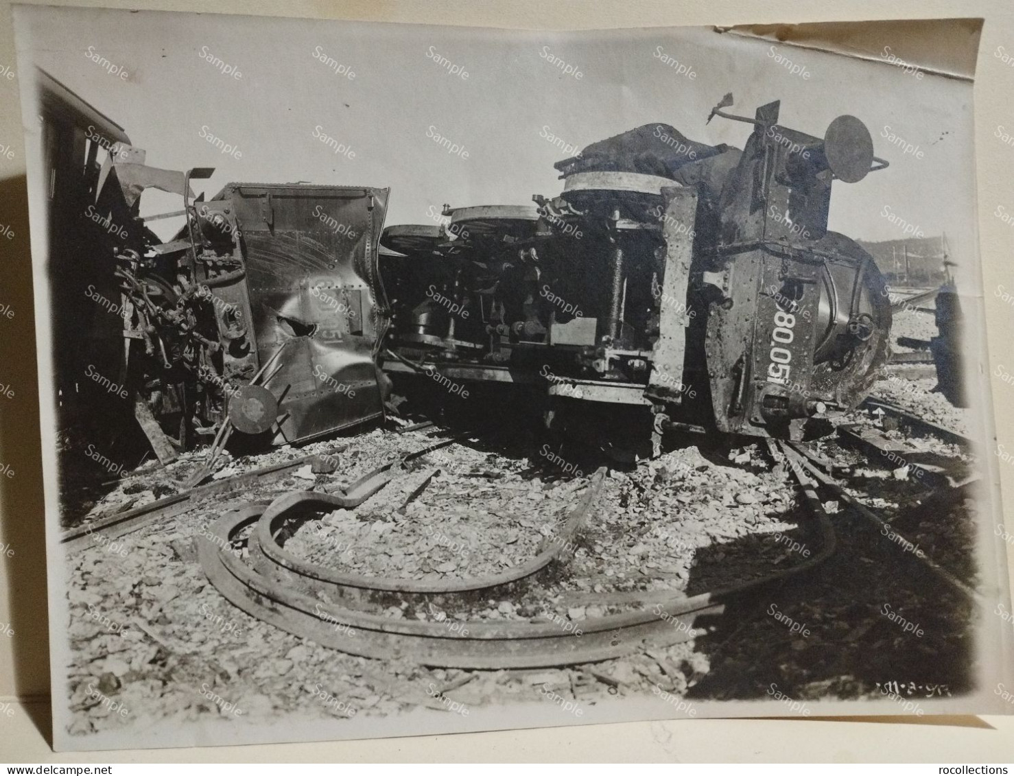 Locomotive Train Accident Or Disaster. Accident Ou Catastrophe Ferroviaire. A Identifier. 232x173 Mm. - Treinen