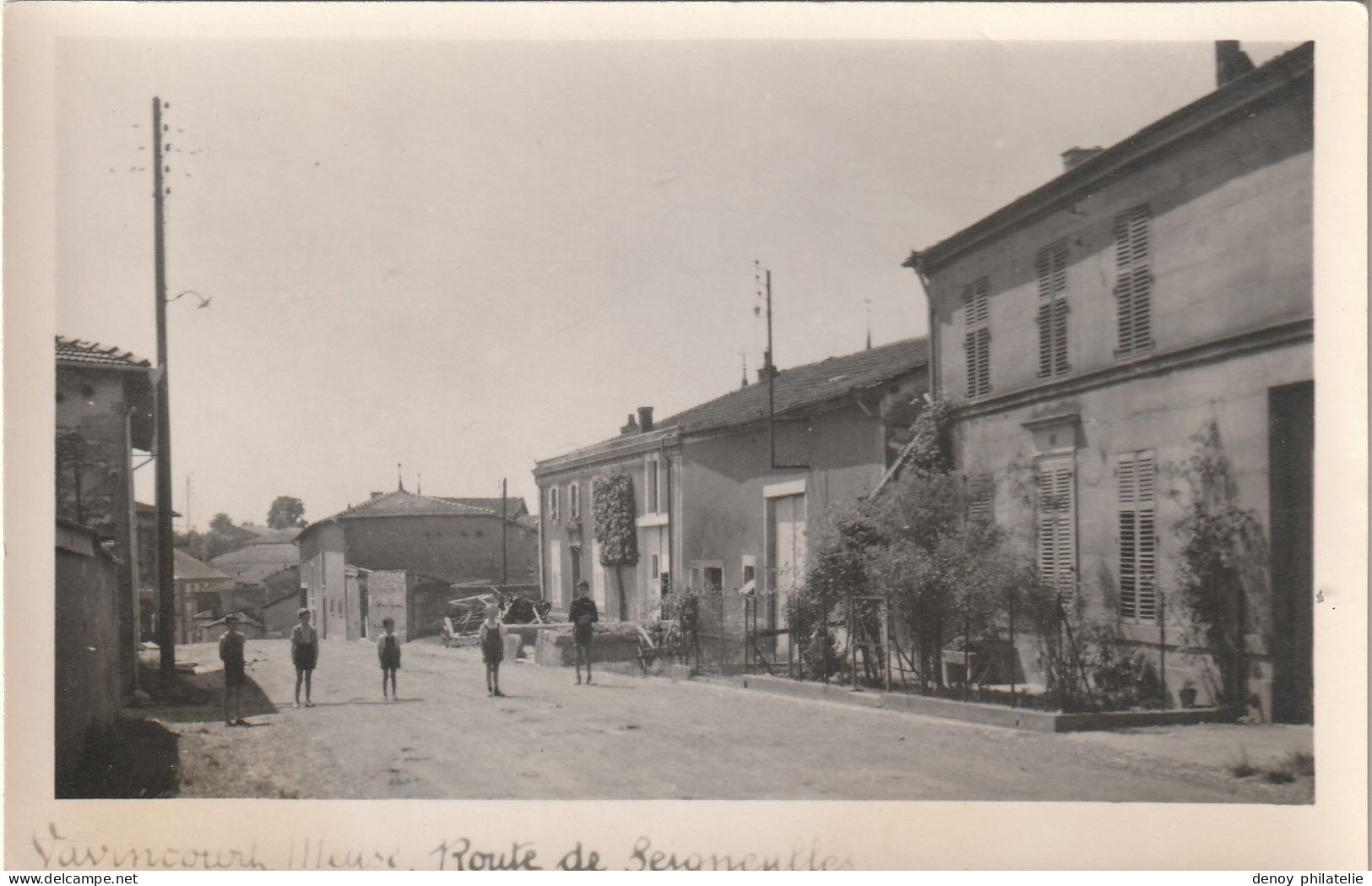 Photo Au Format Carte Postale - Vavincourt Route De Bergmeniles - Vavincourt