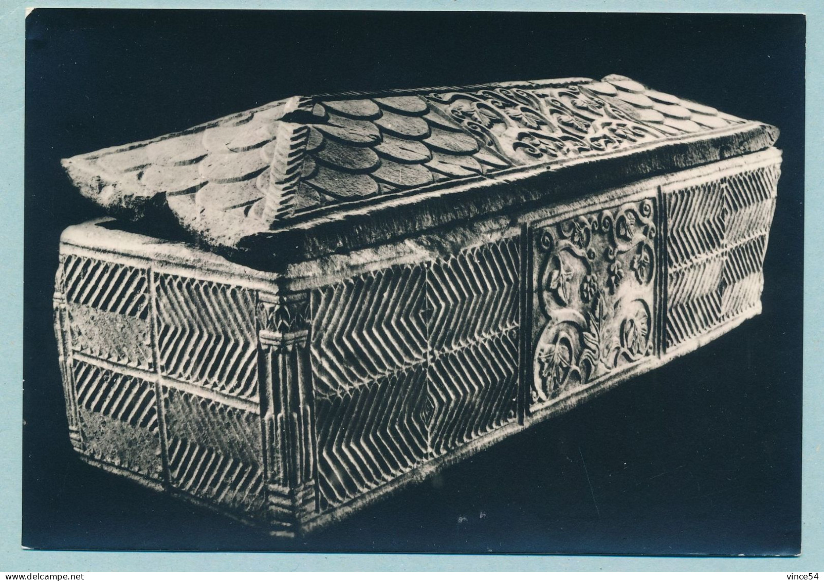 SARCOPHAGE VIIe Siècle - Musée Lapidaire De Lectoure - Lectoure