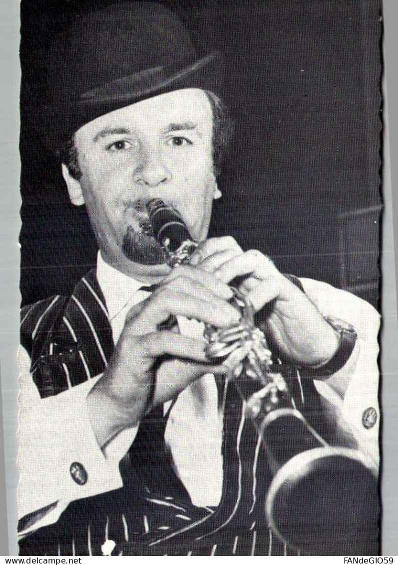 Chanteurs & Musiciens      ///    ACKER  BILK /// 114 - Singers & Musicians