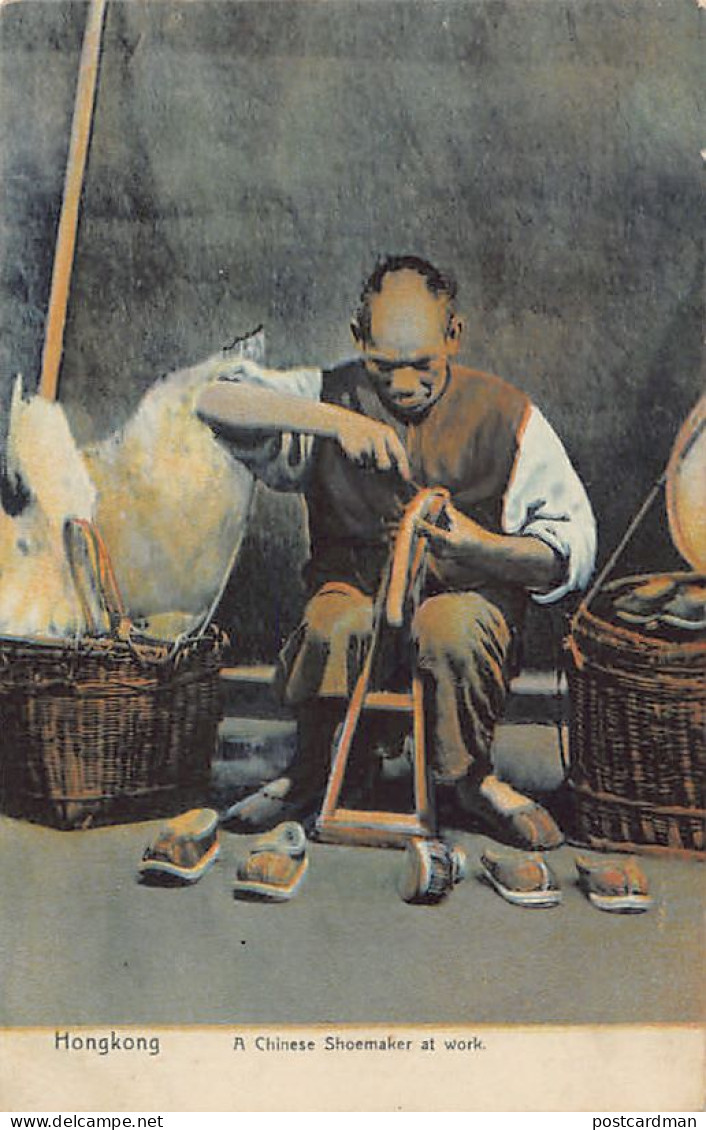 China - HONG-KONG - A Chinese Shoemaker At Work - Publ. M. Sternberg  - Chine (Hong Kong)