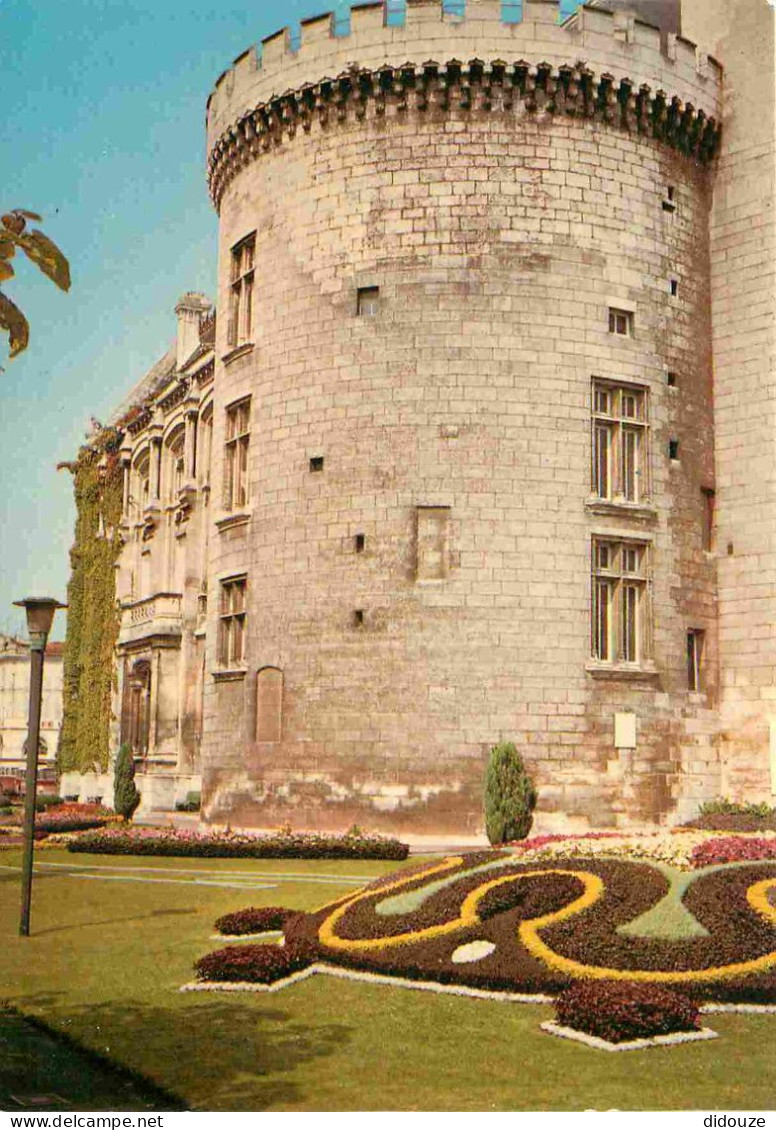 16 - Angouleme - Hotel De Ville - Tour Du Château D'Angouleme - CPM - Voir Scans Recto-Verso - Angouleme