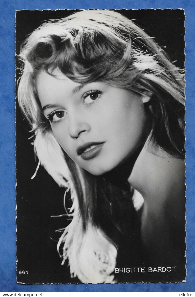 CPSM Actrice BRIGITTE BARDOT 661 Publicité Carbonne KORES Recto 9/14 Cm - Artistes