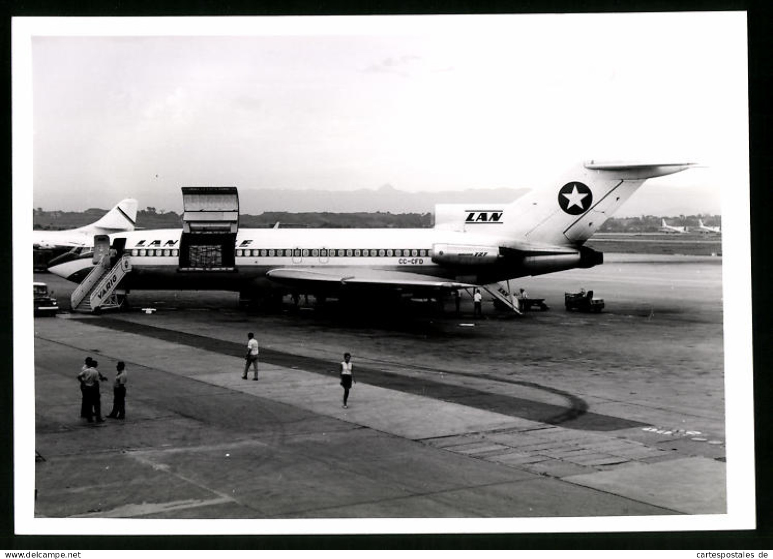 Fotografie Flugzeug Boeing 727, Frachtflugzeug Der LAN Chile, Kennung CC-CFD  - Aviation