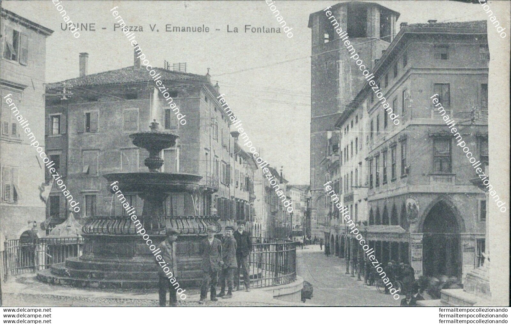 Bl55 Cartolina Udine Citta' Piazza Vittorio Emanuele La Fontana - Udine