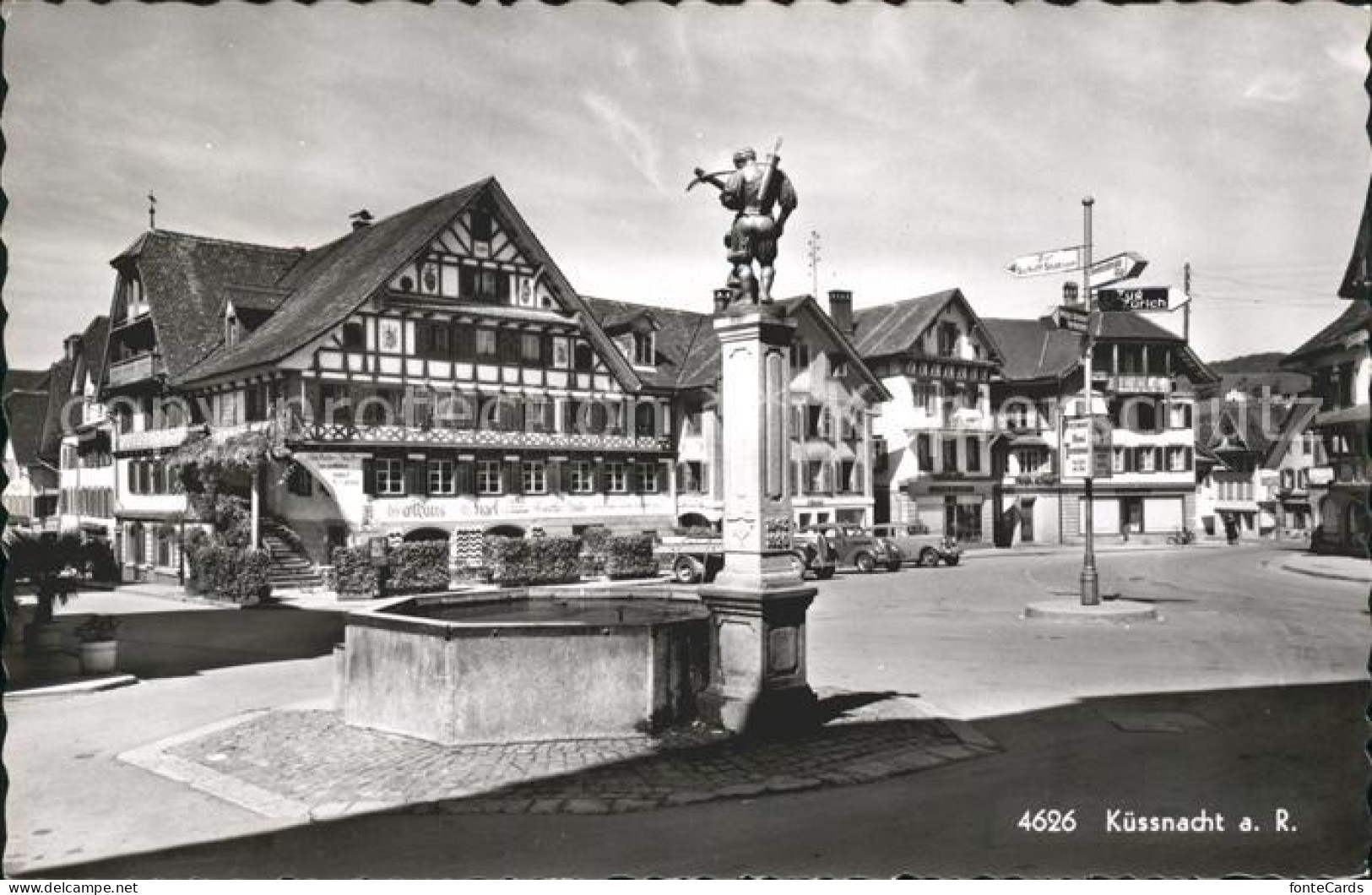 11776739 Kuessnacht Dorfplatz Mit Brunnen Kuessnacht Am Rigi - Sonstige & Ohne Zuordnung