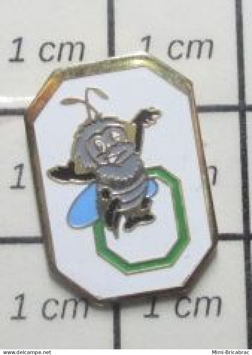 2022 Pin's Pins / Beau Et Rare / ANIMAUX / INSECTE ABEILLE GRISE - Animals