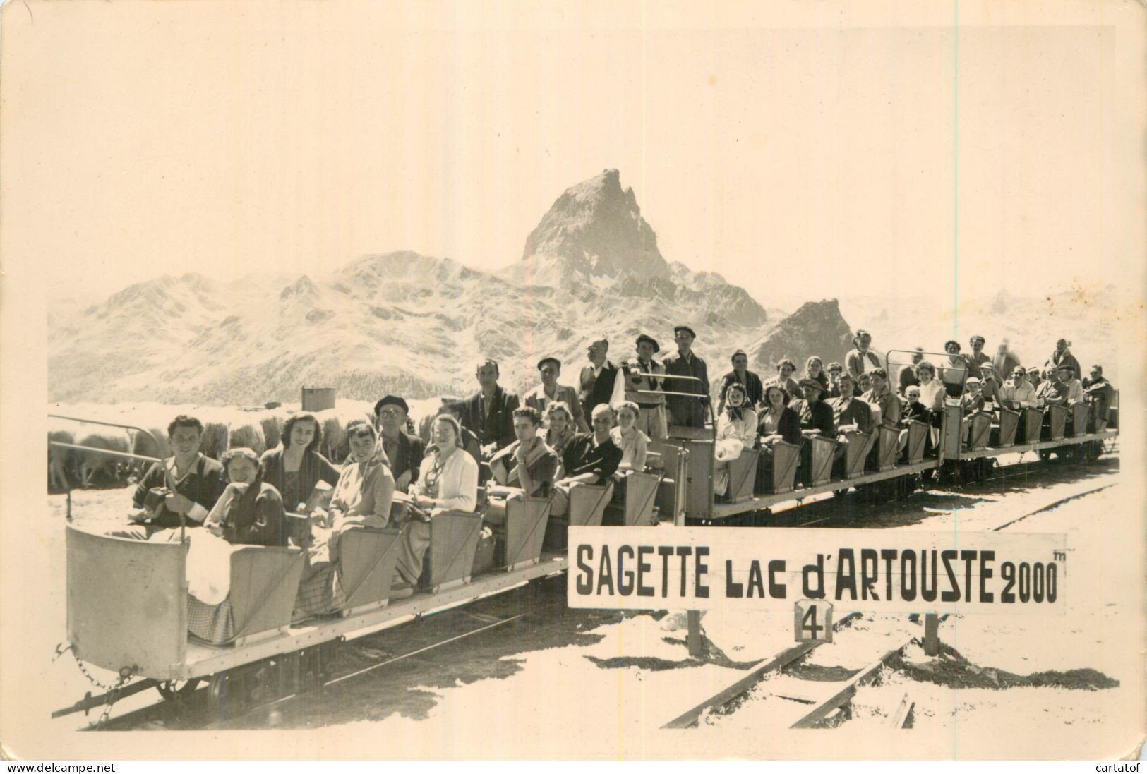 Photographie De L'arrivée Par Le Petit Train à 2000m SAGETTE LAC D'ARTOUSTE - Non Classés