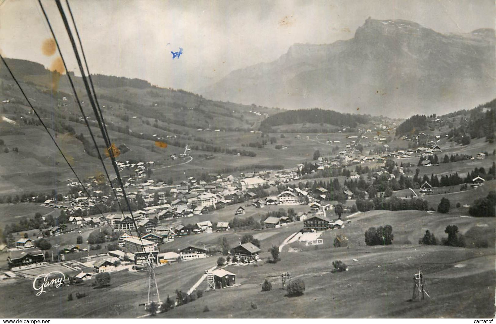 MEGEVE . La Ville Et Les Aiguilles De Varens . - Megève