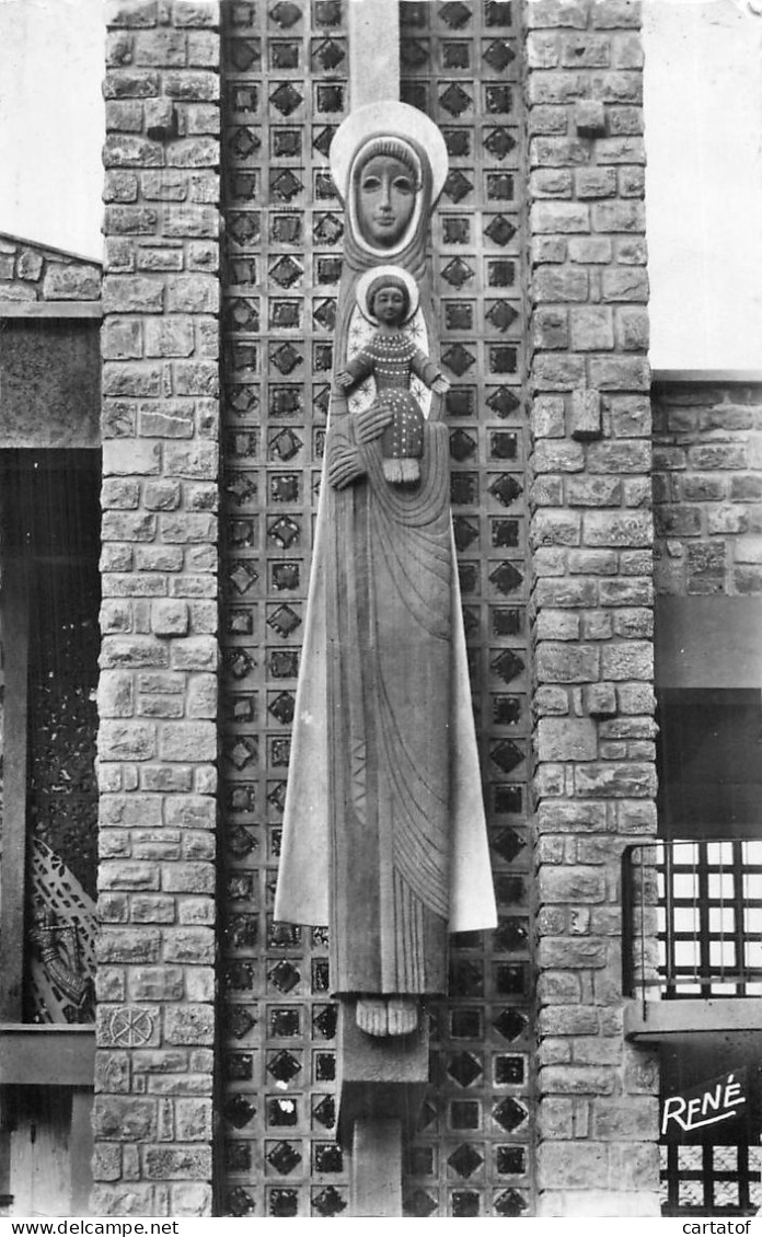 HYERES . Sanctuaire De ND De Consolation . Vierge Monumentale - Hyeres