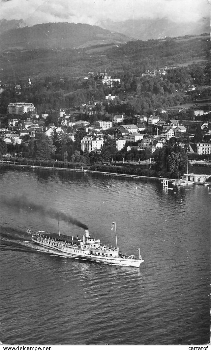 EVIAN LES BAINS . Gros Bateau Sur Le Léman - Evian-les-Bains