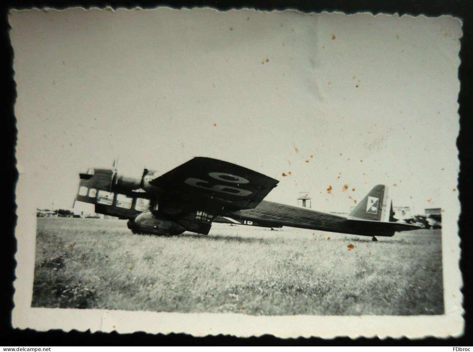 Ancienne Photo D'avion Armée De L'Air ( Aviation Militaire Bombardier ) Amiot 143 /  Petit Format 8,5 X 6 Cm - Aviation