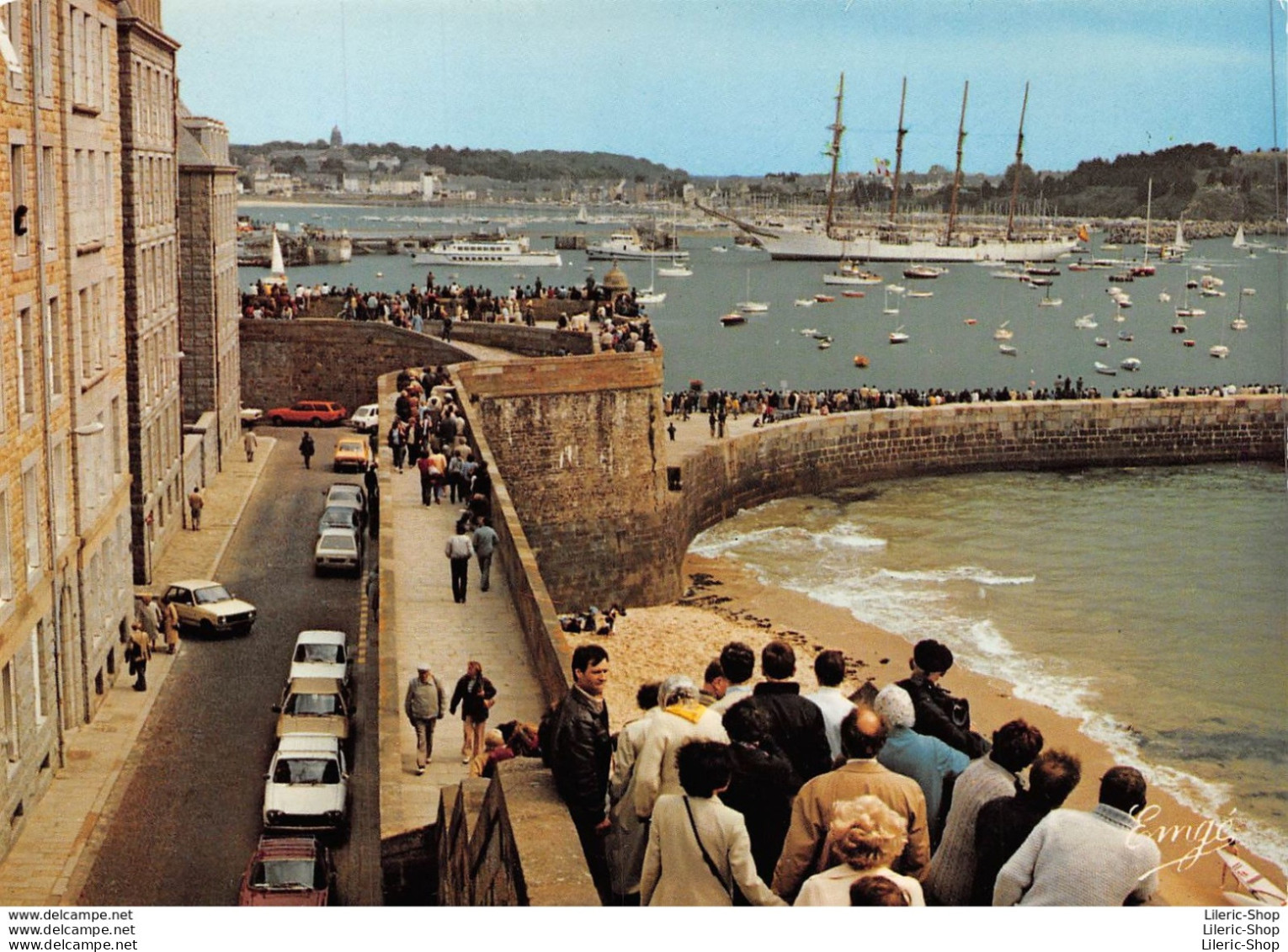 SAINT MALO (35) - Arrivée D'un Grand Voilier " Le Juan Sébastian De Elcano - Automobiles - ÉMGÉ - Saint Malo