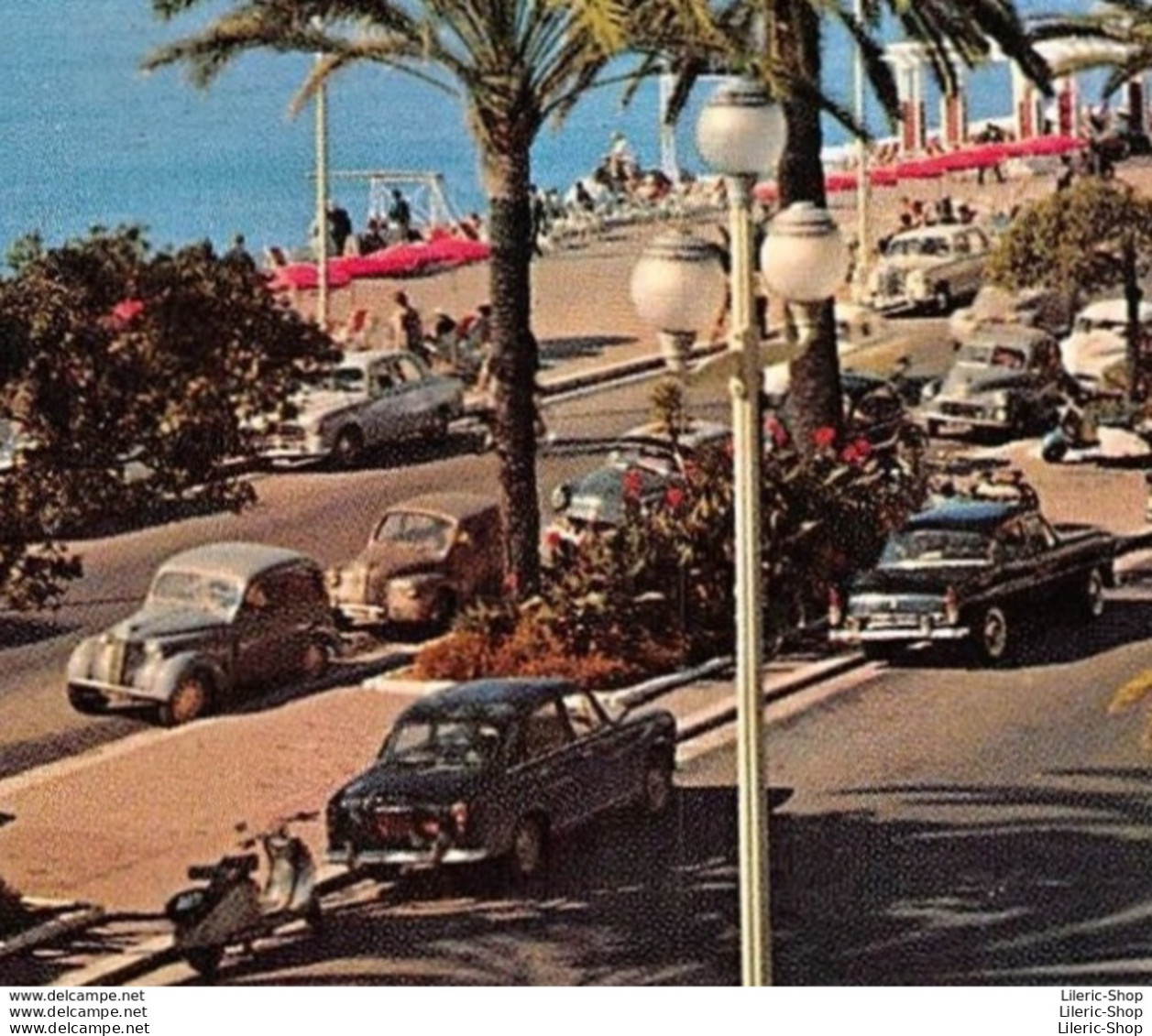 NICE - Cpsm 1964 - La Promenade Des Anglais - Scooter Vespa - Automobiles - Peugeot 202 403 404, Renault 4 Cv - PKW