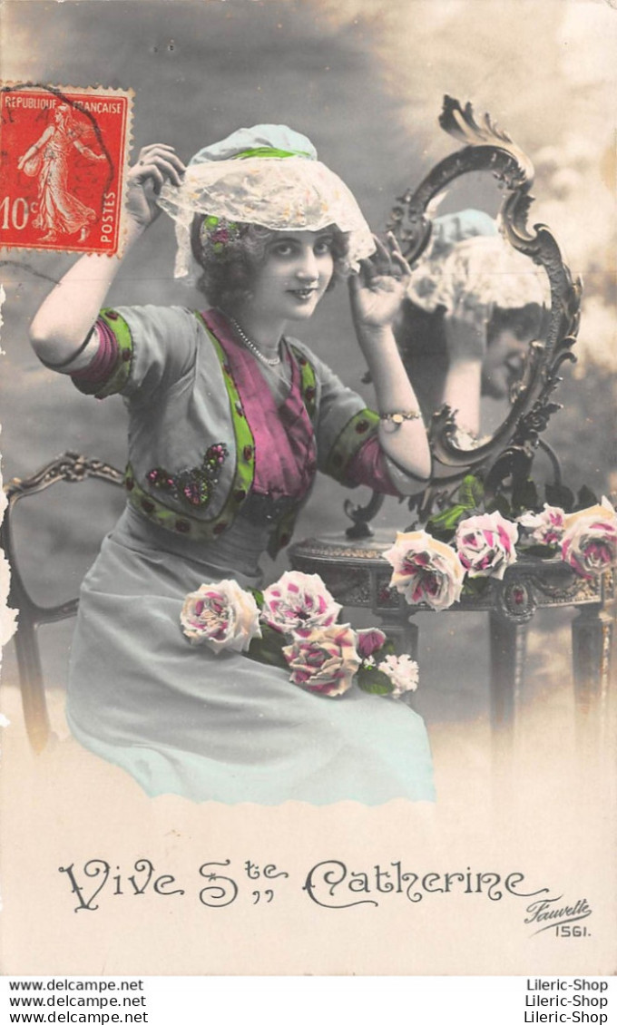 VIVE LA CATHERINE - JEUNE FEMME CHAPEAU MIROIR FLEURS - Santa Catalina