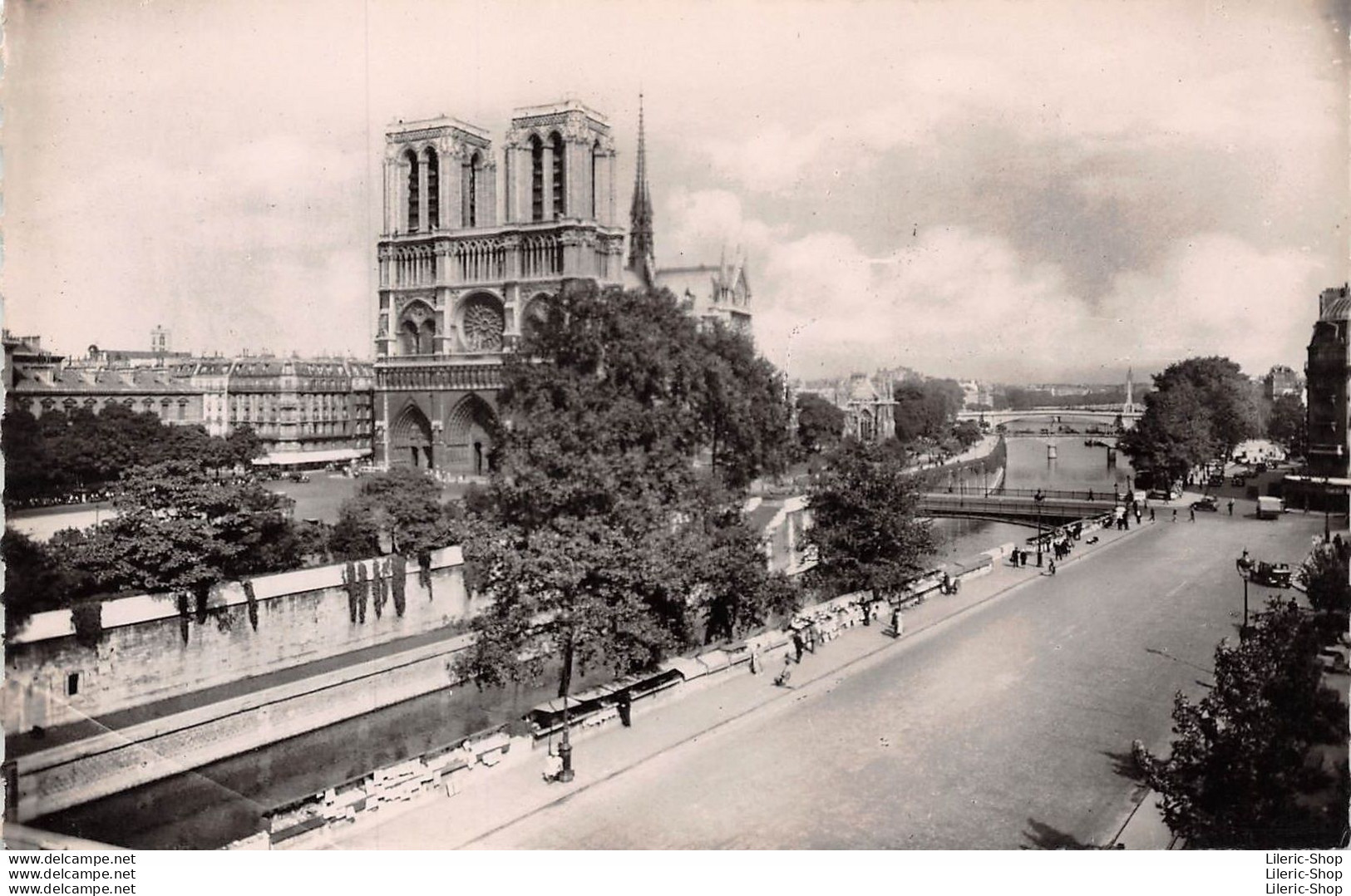 25 PARIS - Notre Dame Et La Seine -  Editions O. P. - Paris - Notre-Dame De Paris