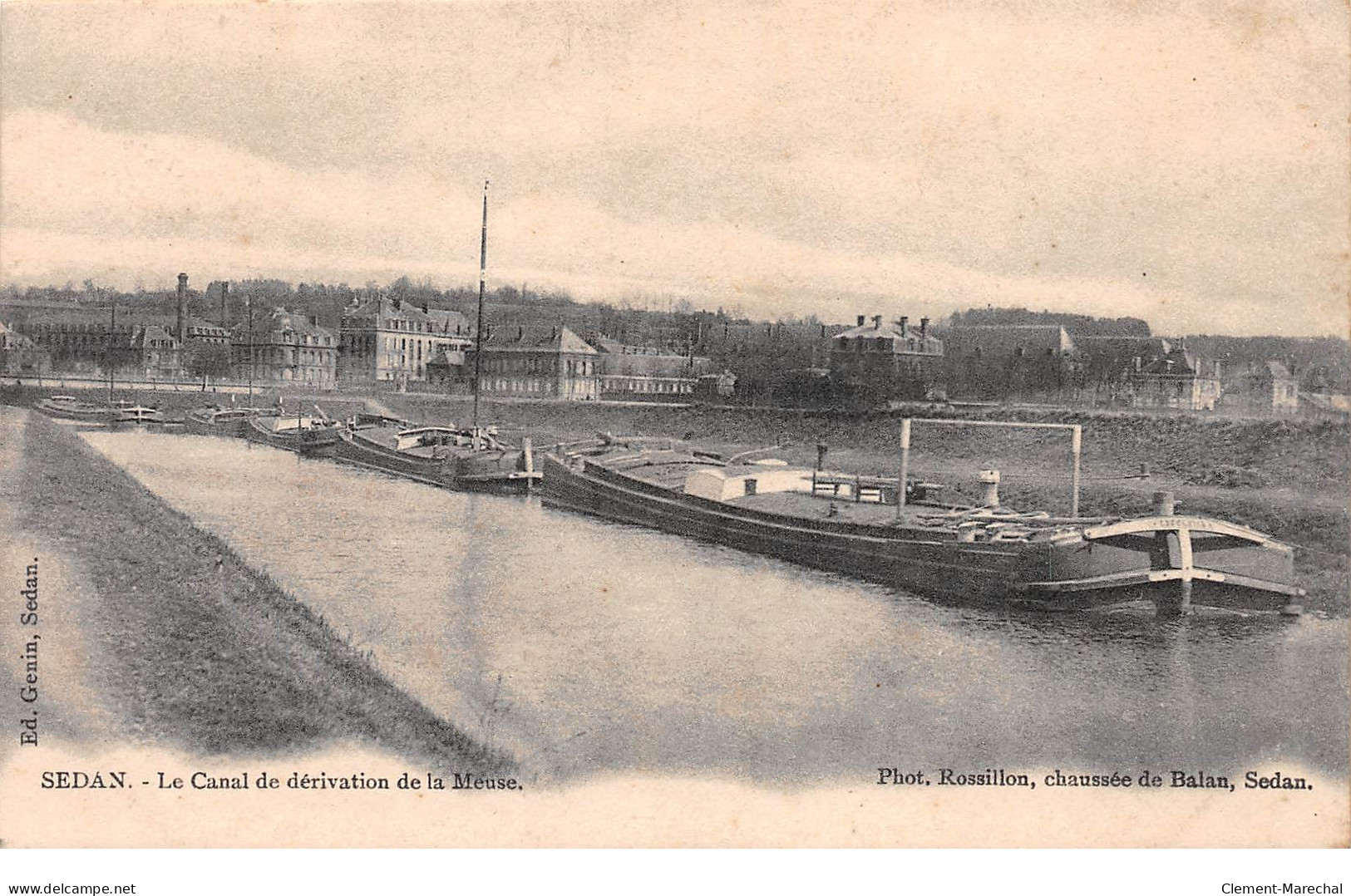 SEDAN - Le Canal De Dérivation De La Meuse - Très Bon état - Sedan