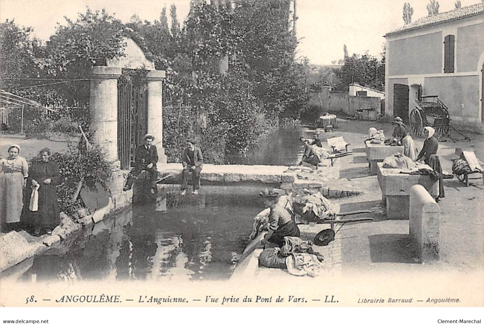 ANGOULEME - L'Anguienne - Vue Prise Du Pont De Vars - Très Bon état - Angouleme