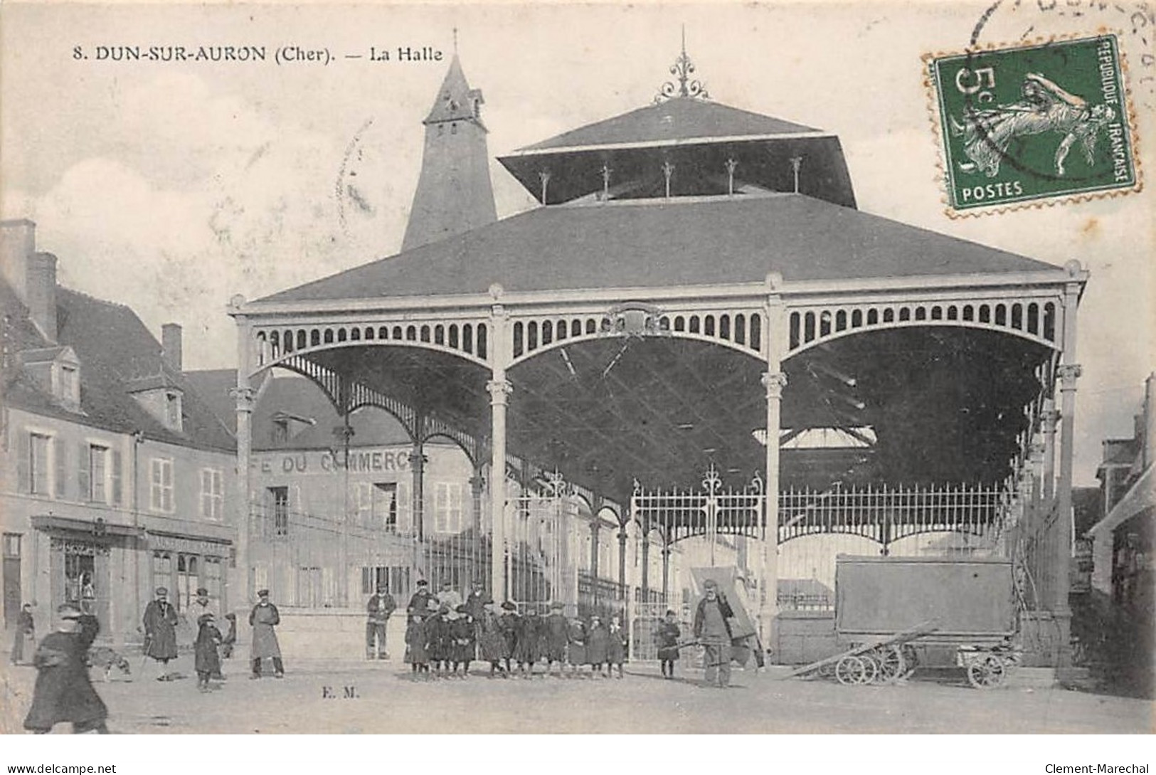 DUN SUR AURON - La Halle - Très Bon état - Dun-sur-Auron