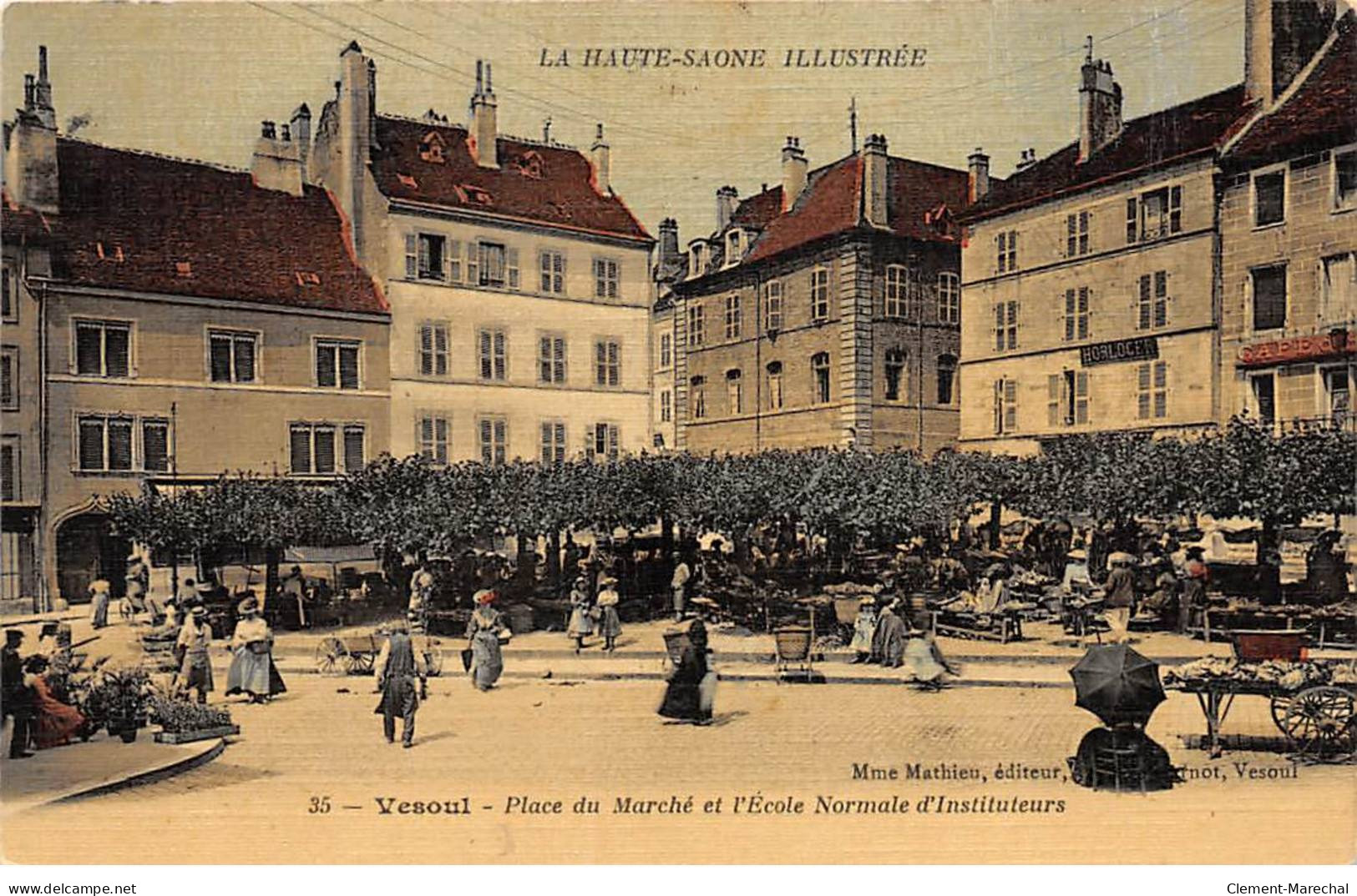 VESOUL - Place Du Marché Et L'Ecole Normale D'Instituteurs - Très Bon état - Vesoul