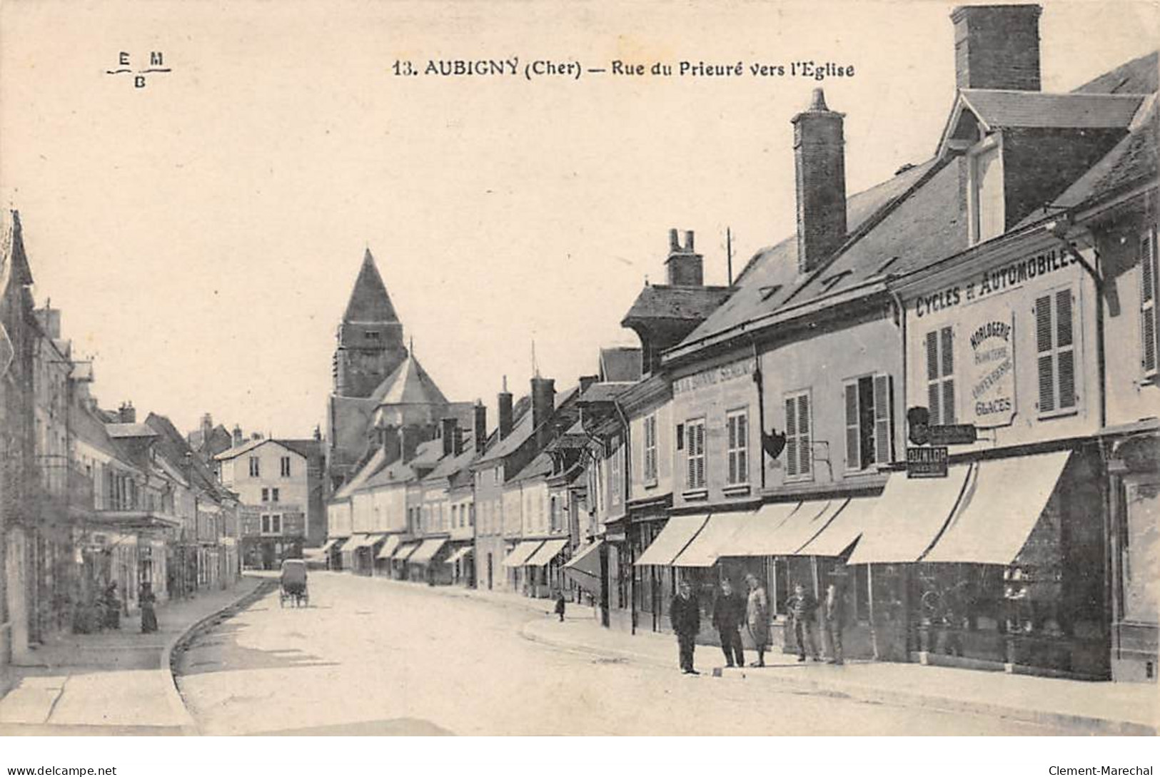 AUBIGNY - Rue Du Prieuré Vers L'Eglise - Très Bon état - Aubigny Sur Nere