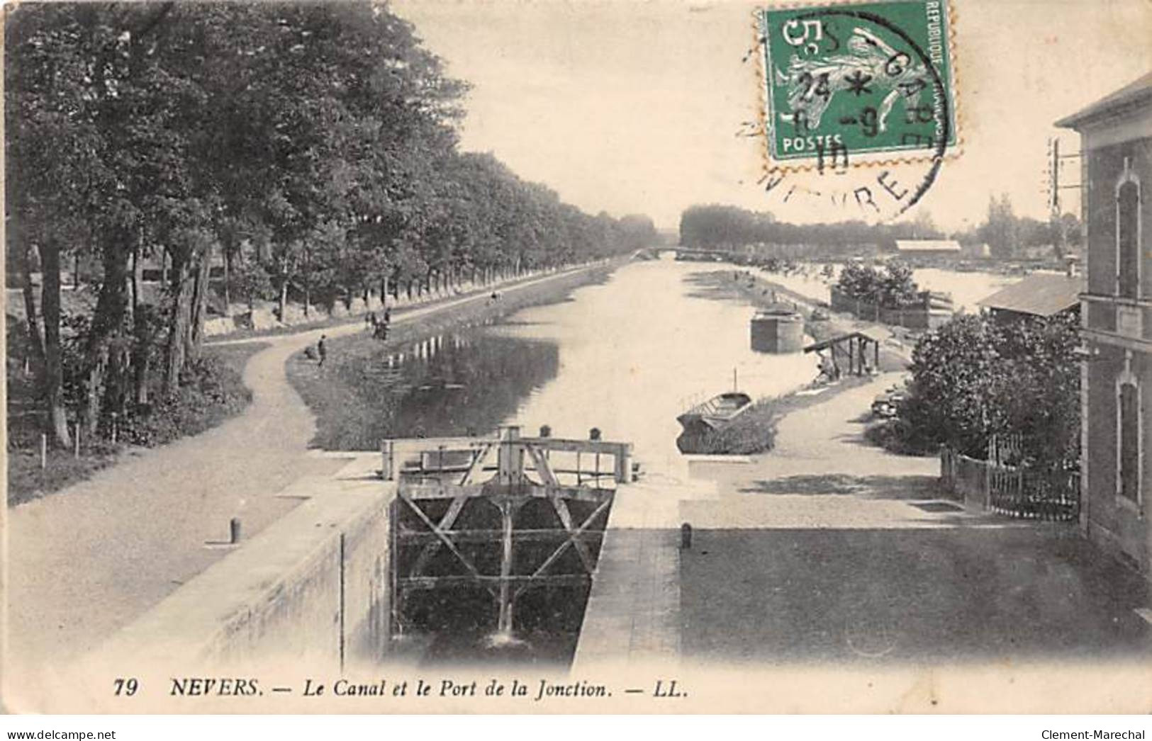 NEVERS - Le Canal Et Le Port De La Jonction - Très Bon état - Nevers