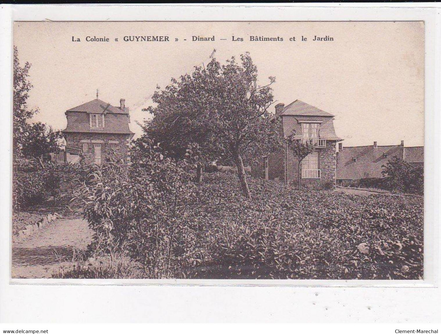 DINARD : La Colonie "Guynemer", Les Bâtiments Et Le Jardin - Très Bon état - Dinard